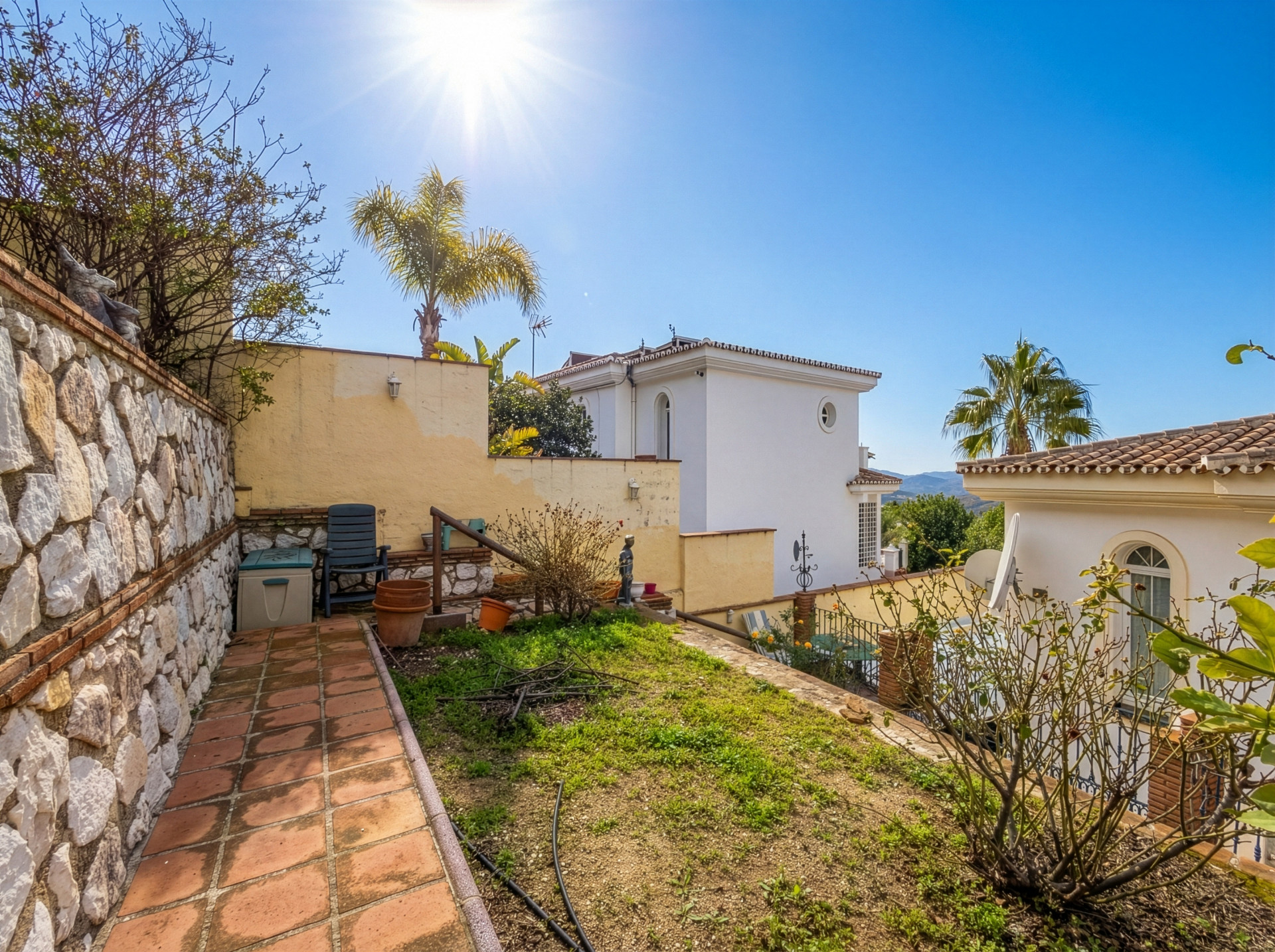 3 bedroom Semi Detached House in Alhaurin El Grande, Malaga, Spain – 428-05207D