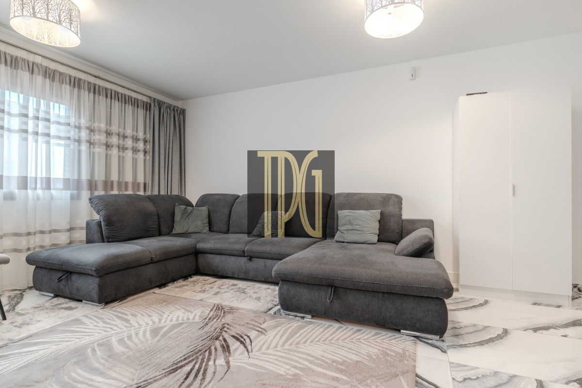 Stunning 3 Bedroom Penthouse for Sale in Parque De La Reina – OPS1906R