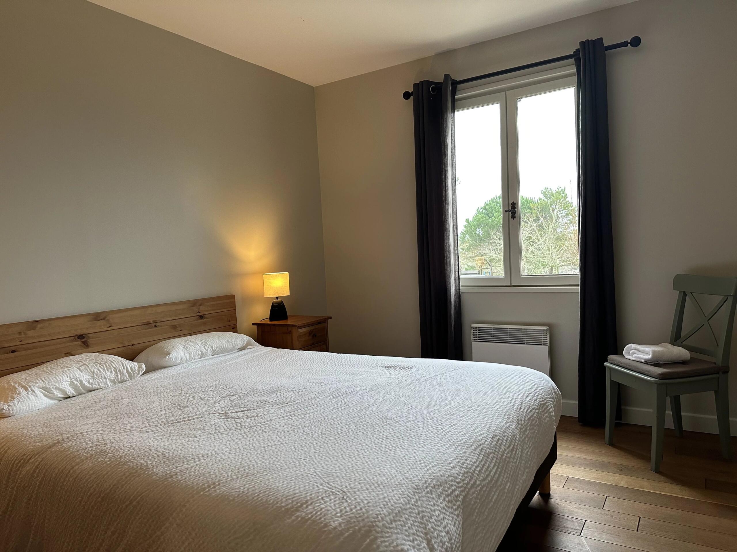 Modern 4-bed villa with private pool in gated community, Poitou-Charentes – France – BVI81829