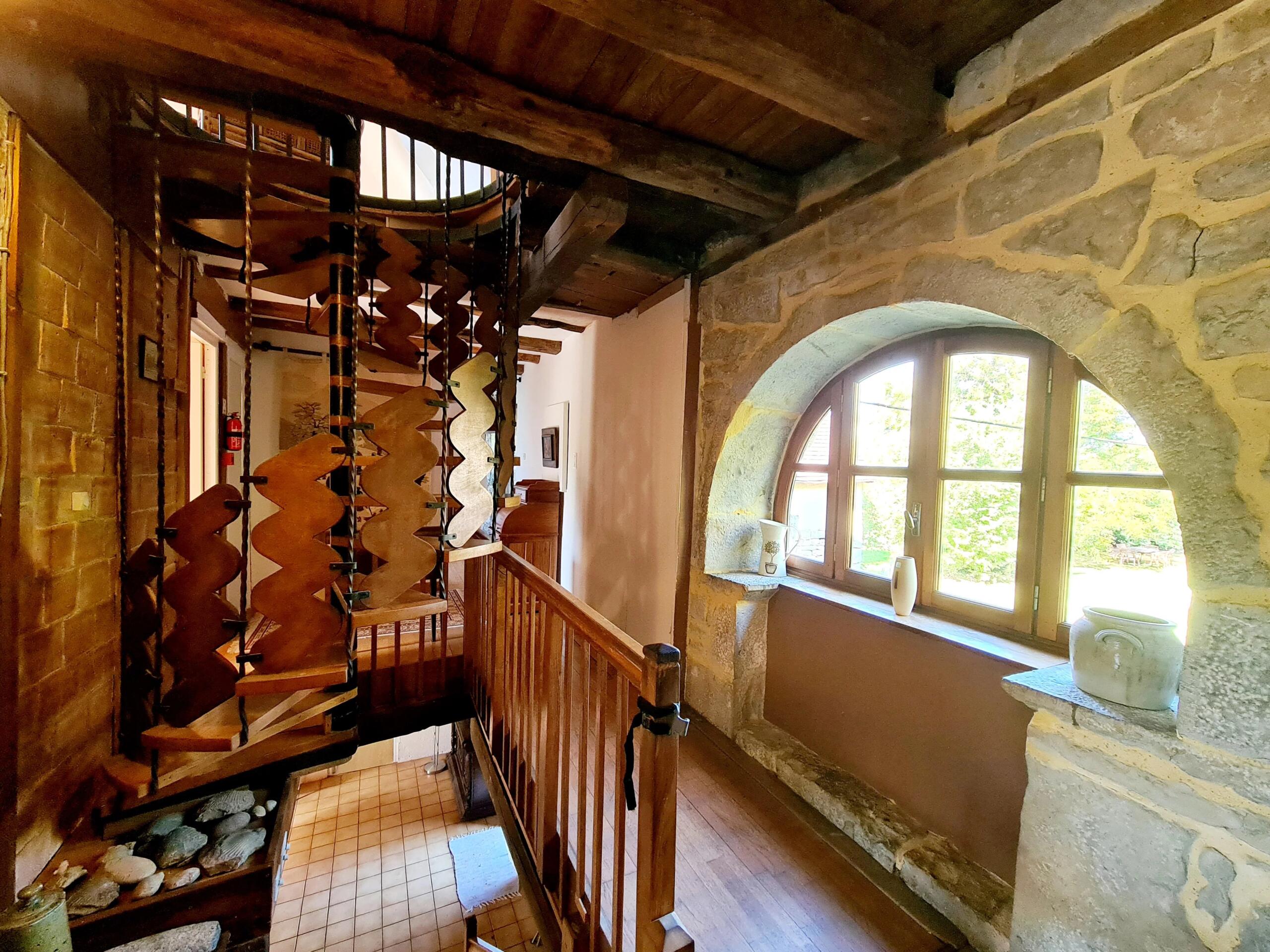 Authentic stone farmhouse with pool in the beautiful Lot region, Midi-Pyrénées – France – BVI82374