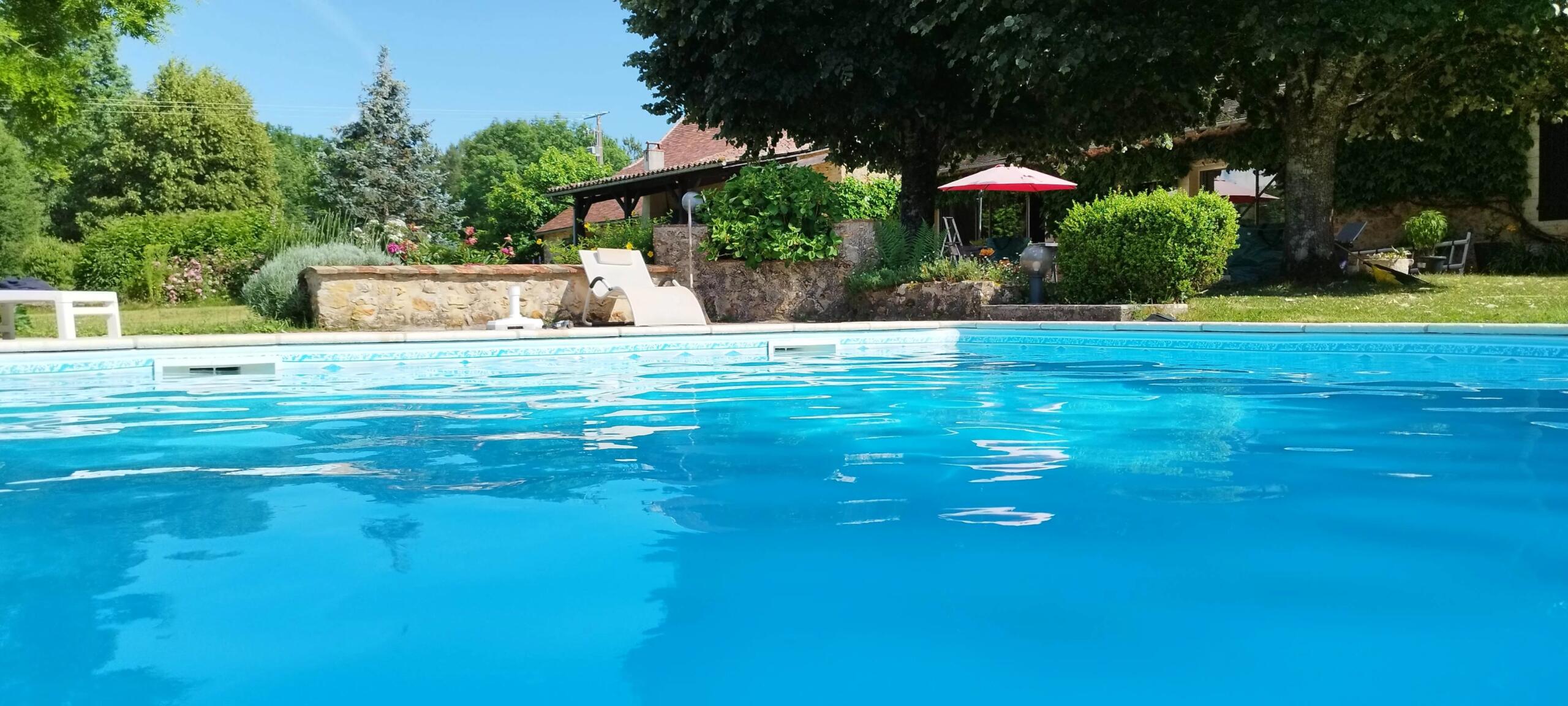 Immense stone house with pool in quiet location, Aquitaine – France – BVI83666