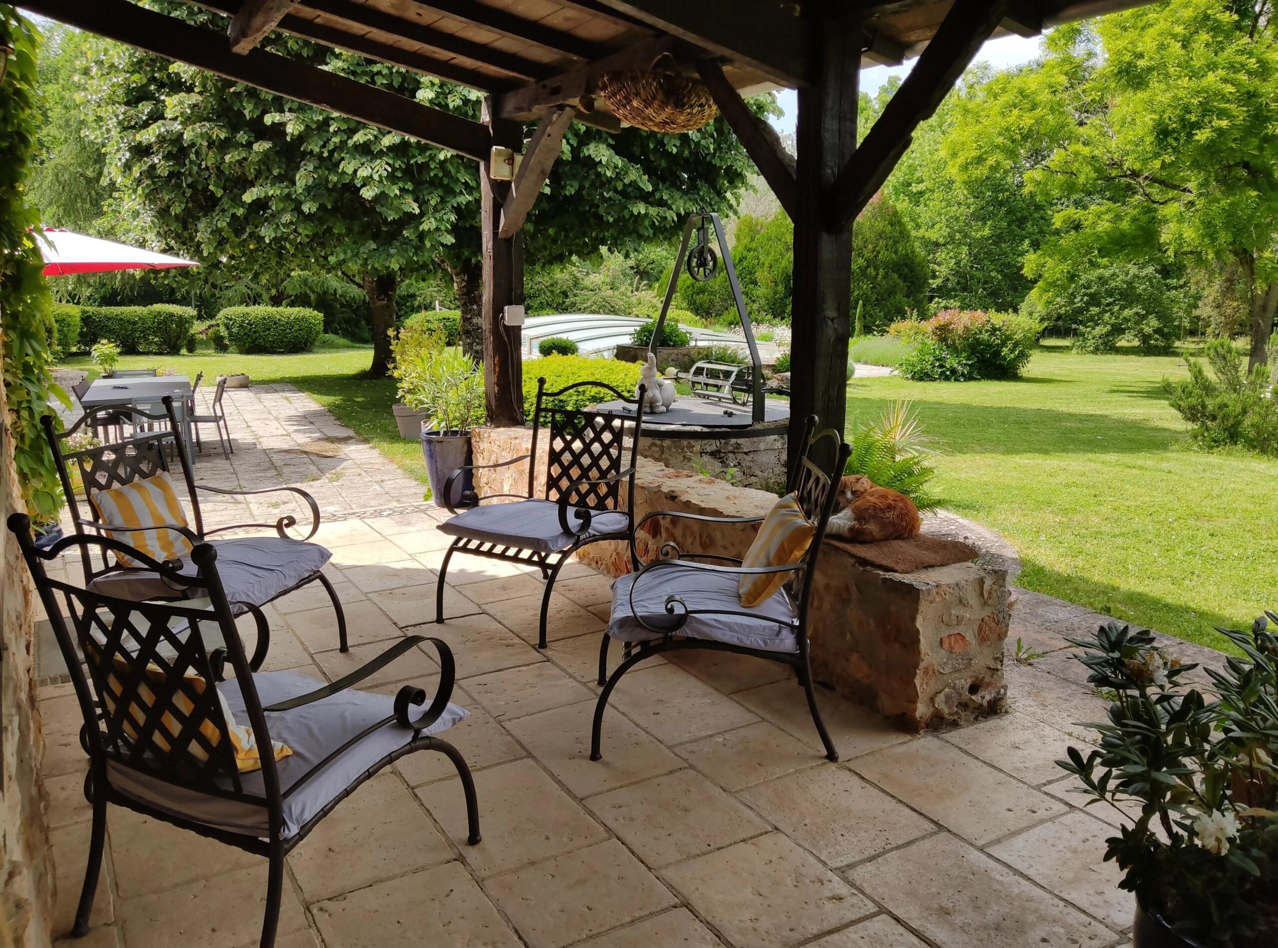 Immense stone house with pool in quiet location, Aquitaine – France – BVI83666