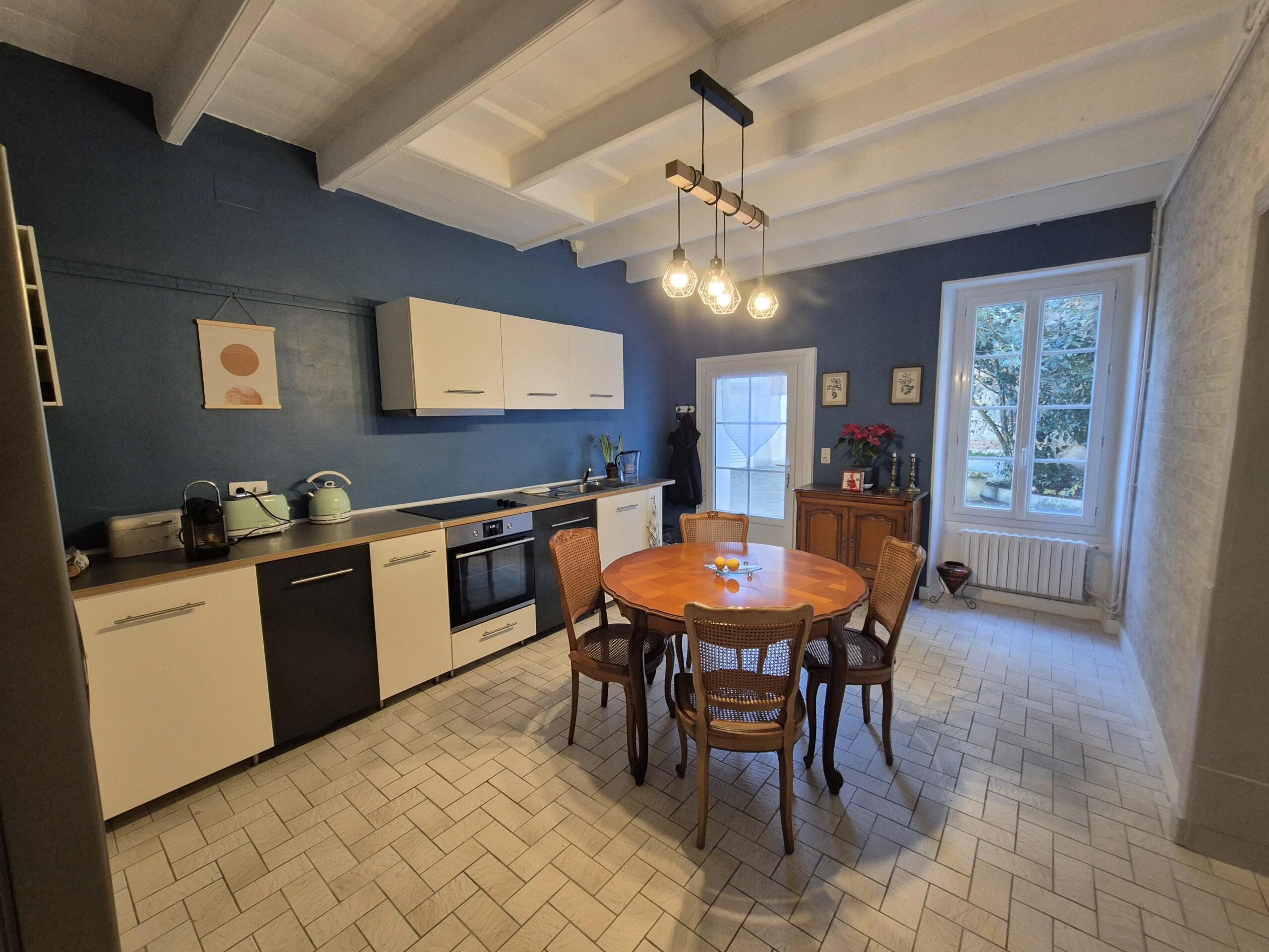 Large village house with garden and outbuildings, Midi-Pyrénées – France – BVI84220