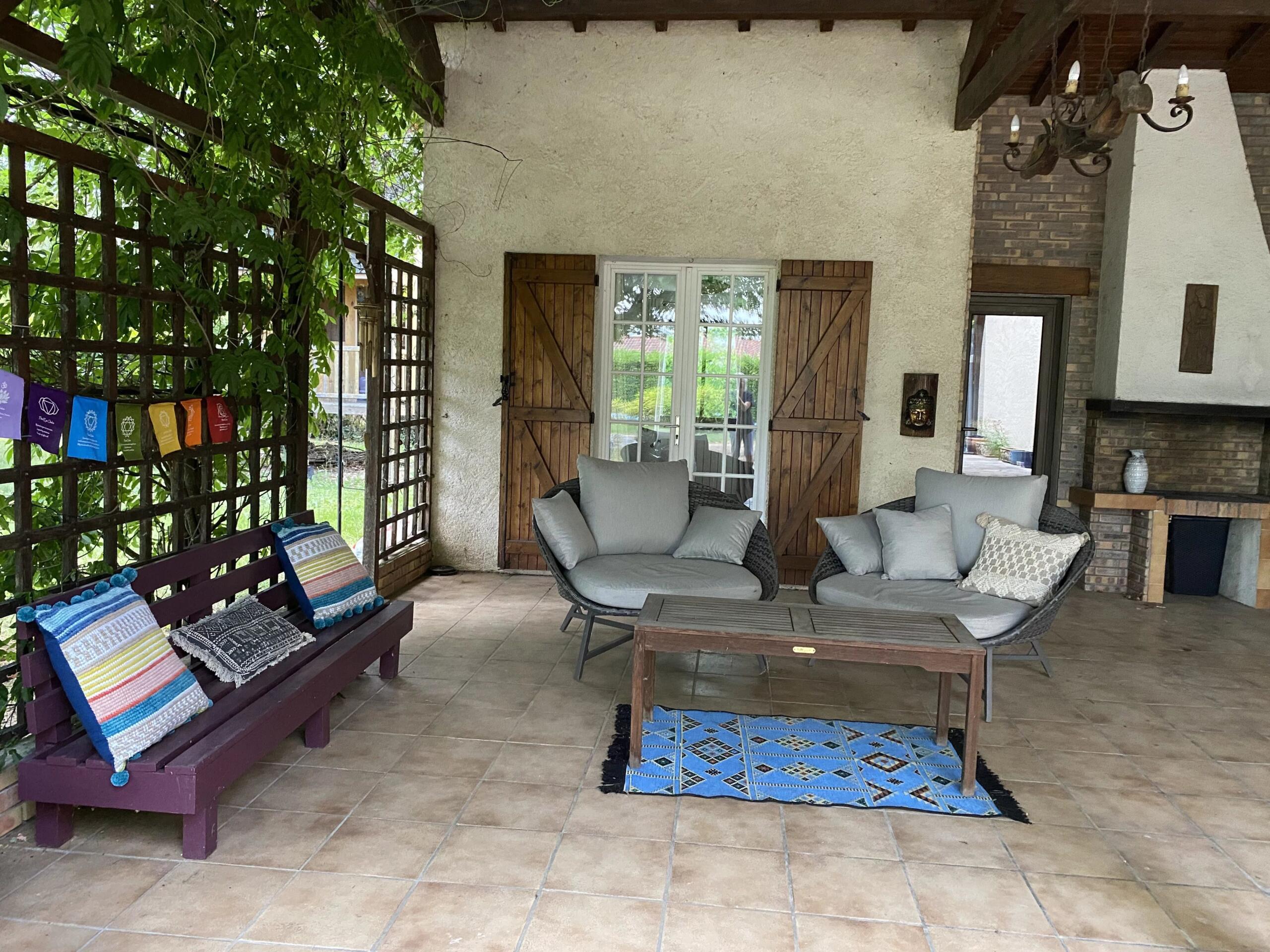 Charming 7 Bedroom house with self-contained annexe, pool in quiet location, Aquitaine – France – BVI84058