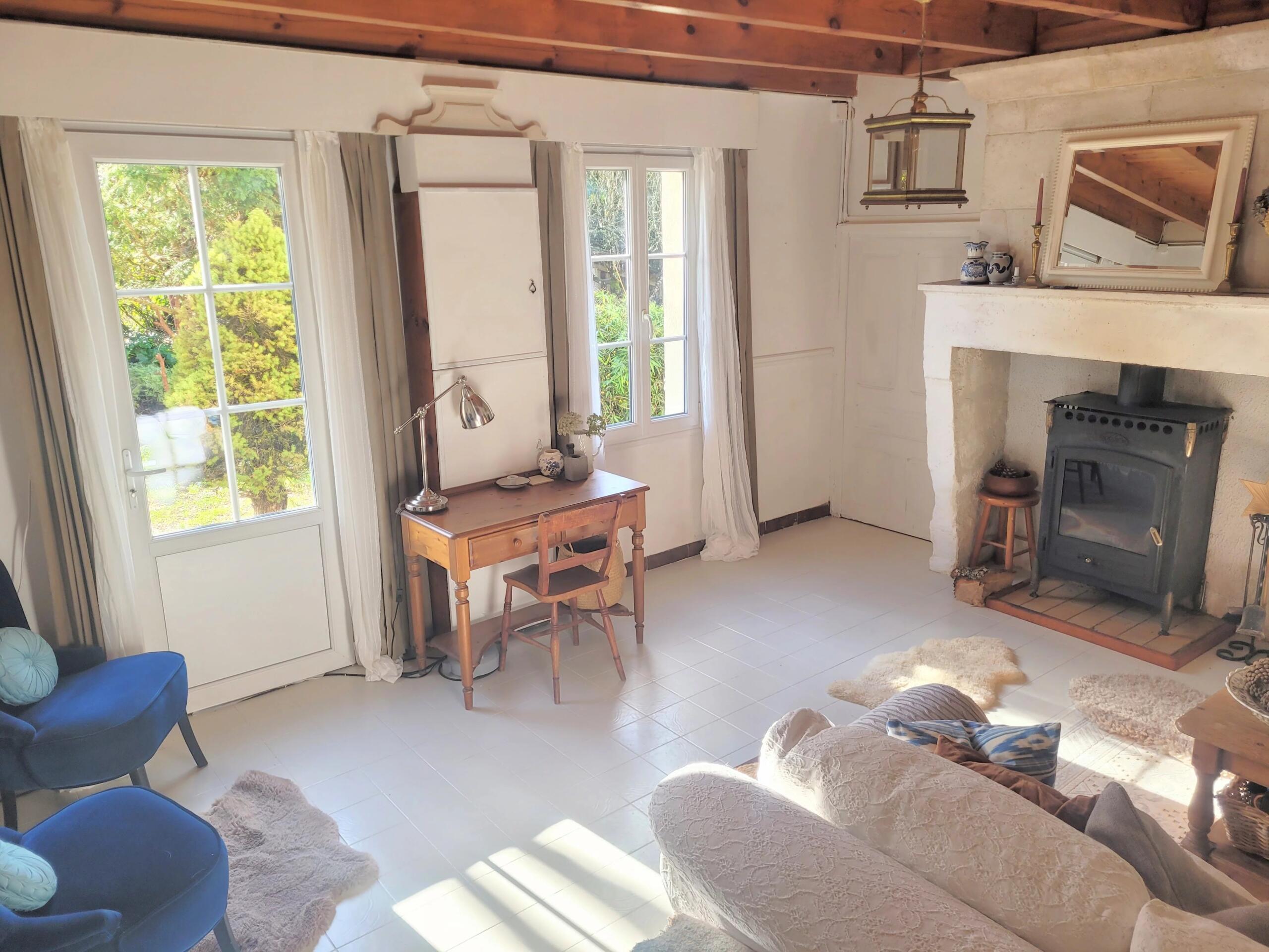 Traditional Stone village house, Poitou-Charentes – France – BVI84013