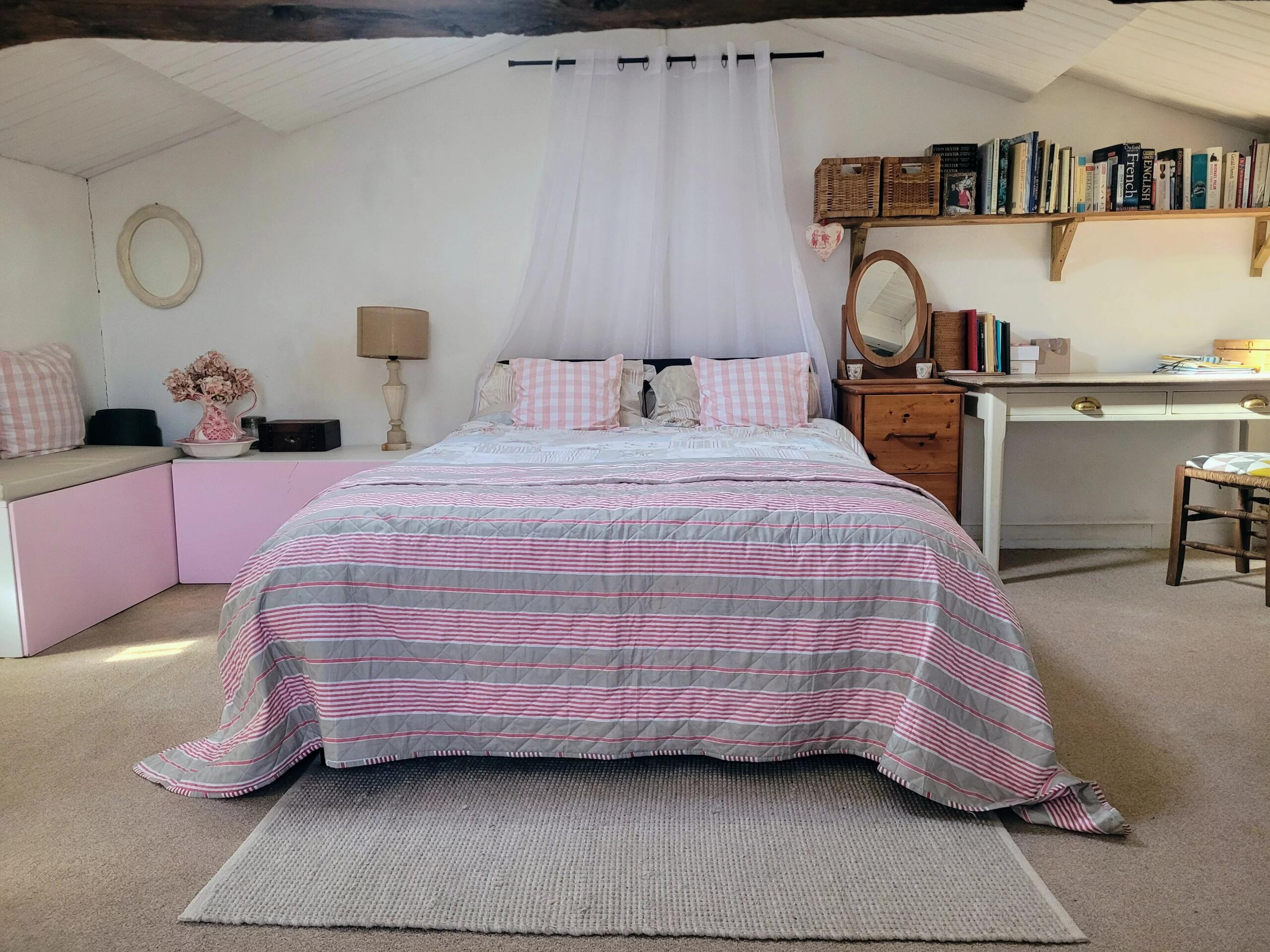 Traditional Stone village house, Poitou-Charentes – France – BVI84013