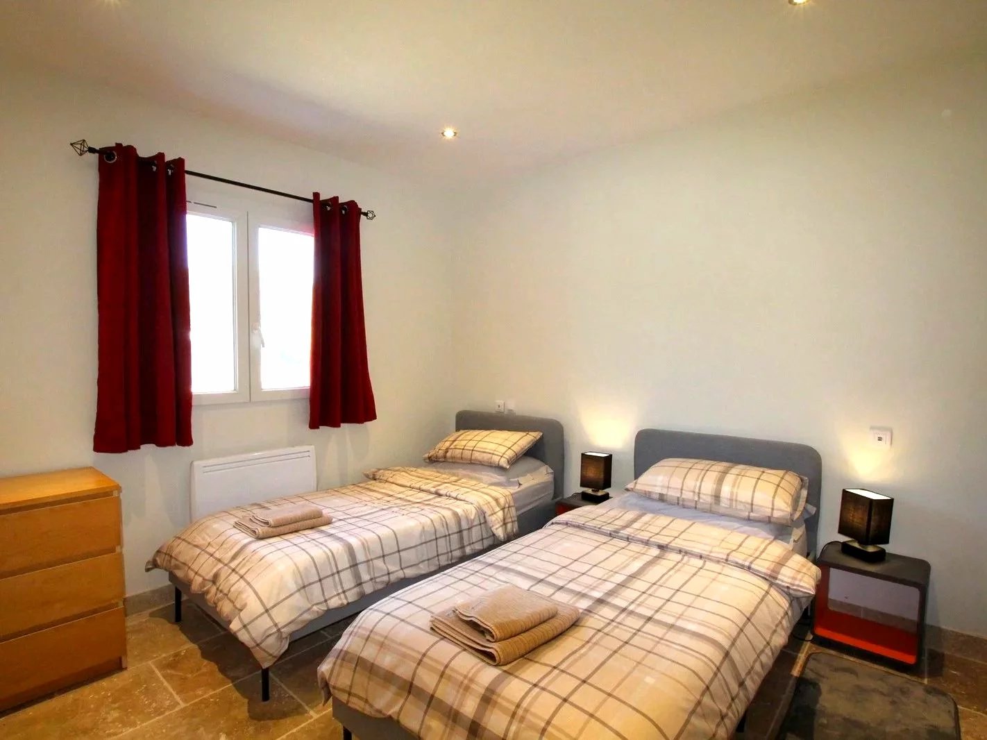 Beautiful modern bungalow – walkable to Eymet, Aquitaine – France – BVI81048