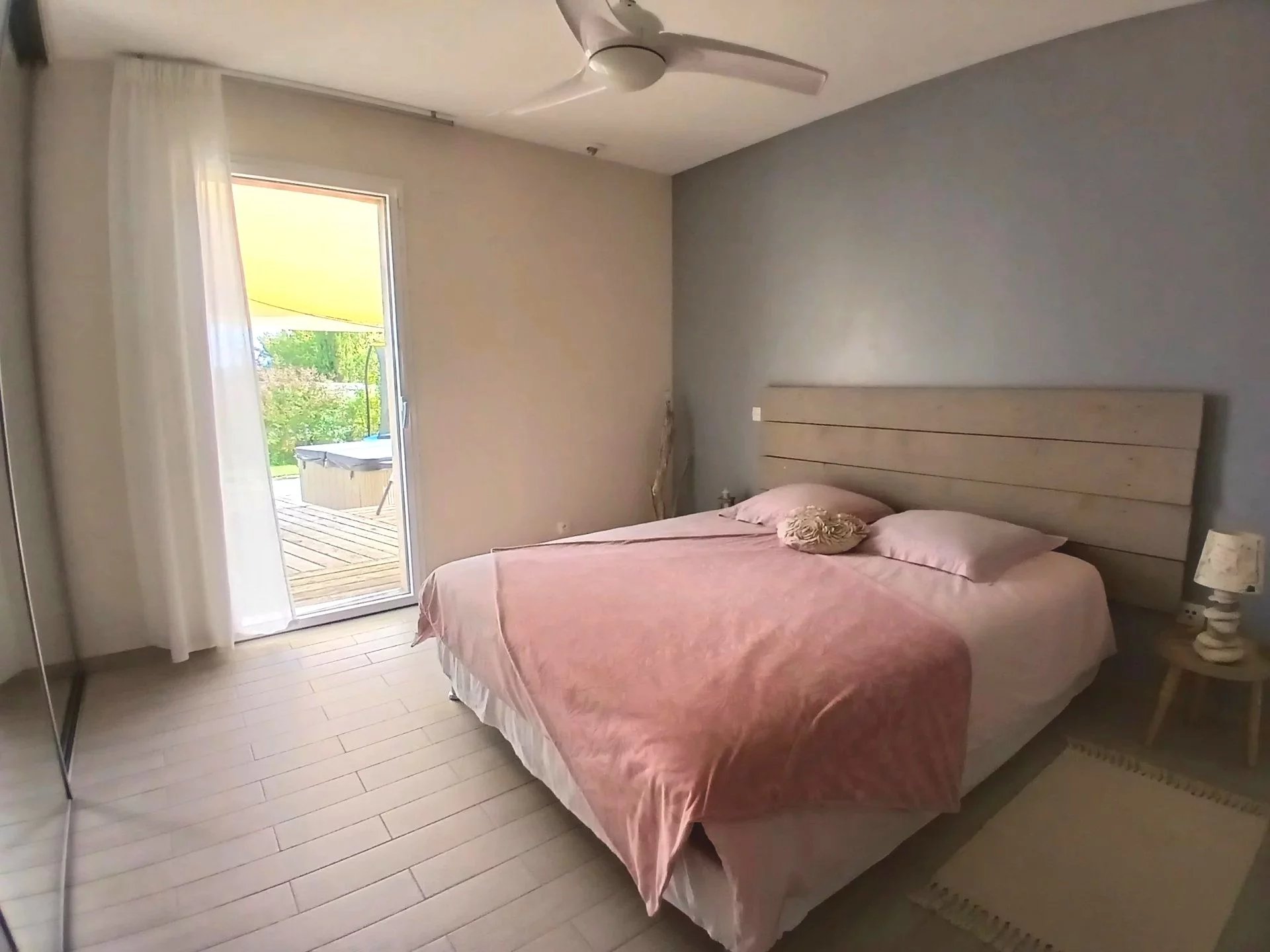 Eco-friendly, bright, airy and spacious single storey house, Poitou-Charentes – France – BVI82906