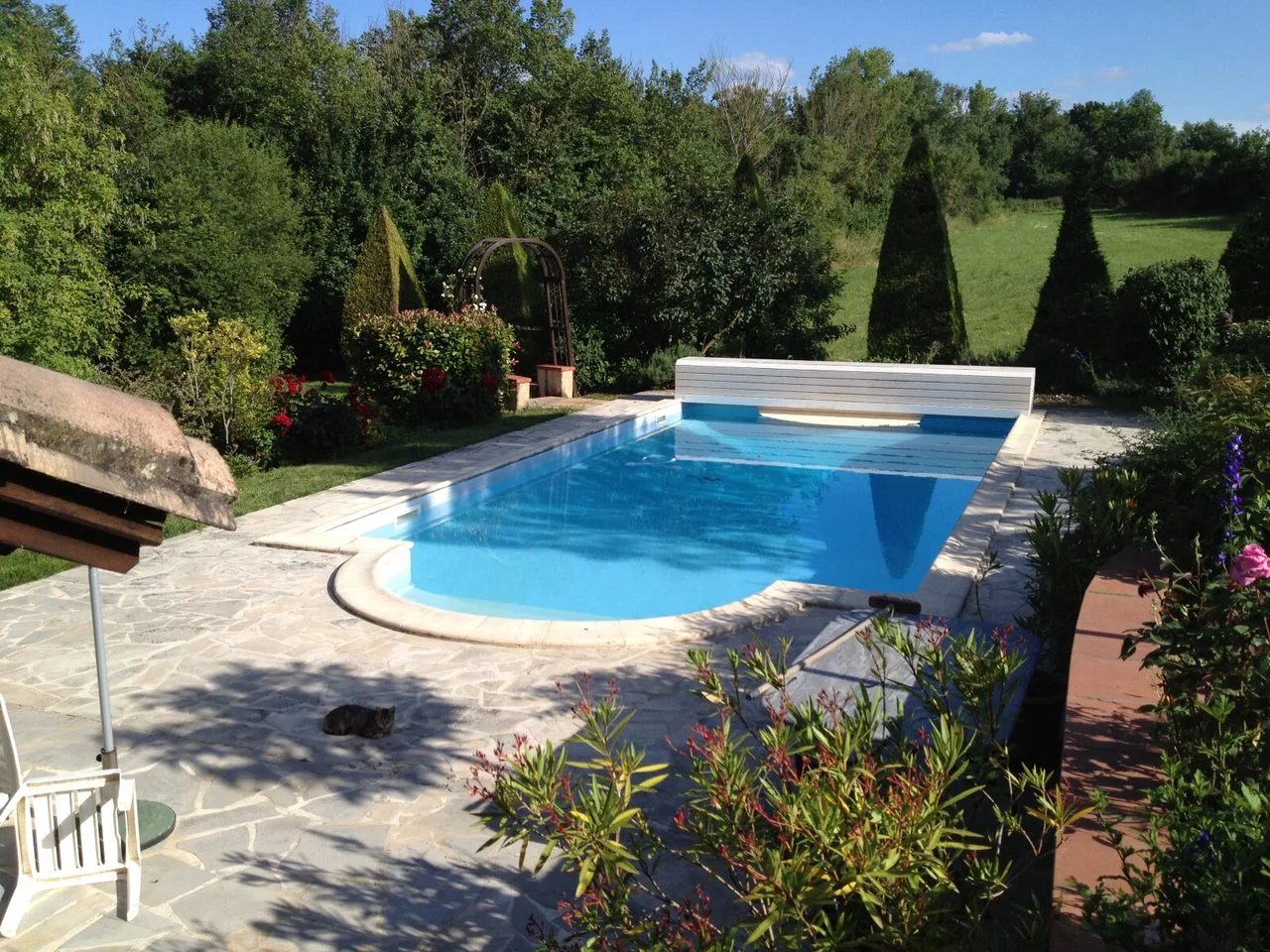 Beautiful stone house with swimming pool, near Cordes-sur-Ciel, Midi-Pyrénées – France – BVI84136