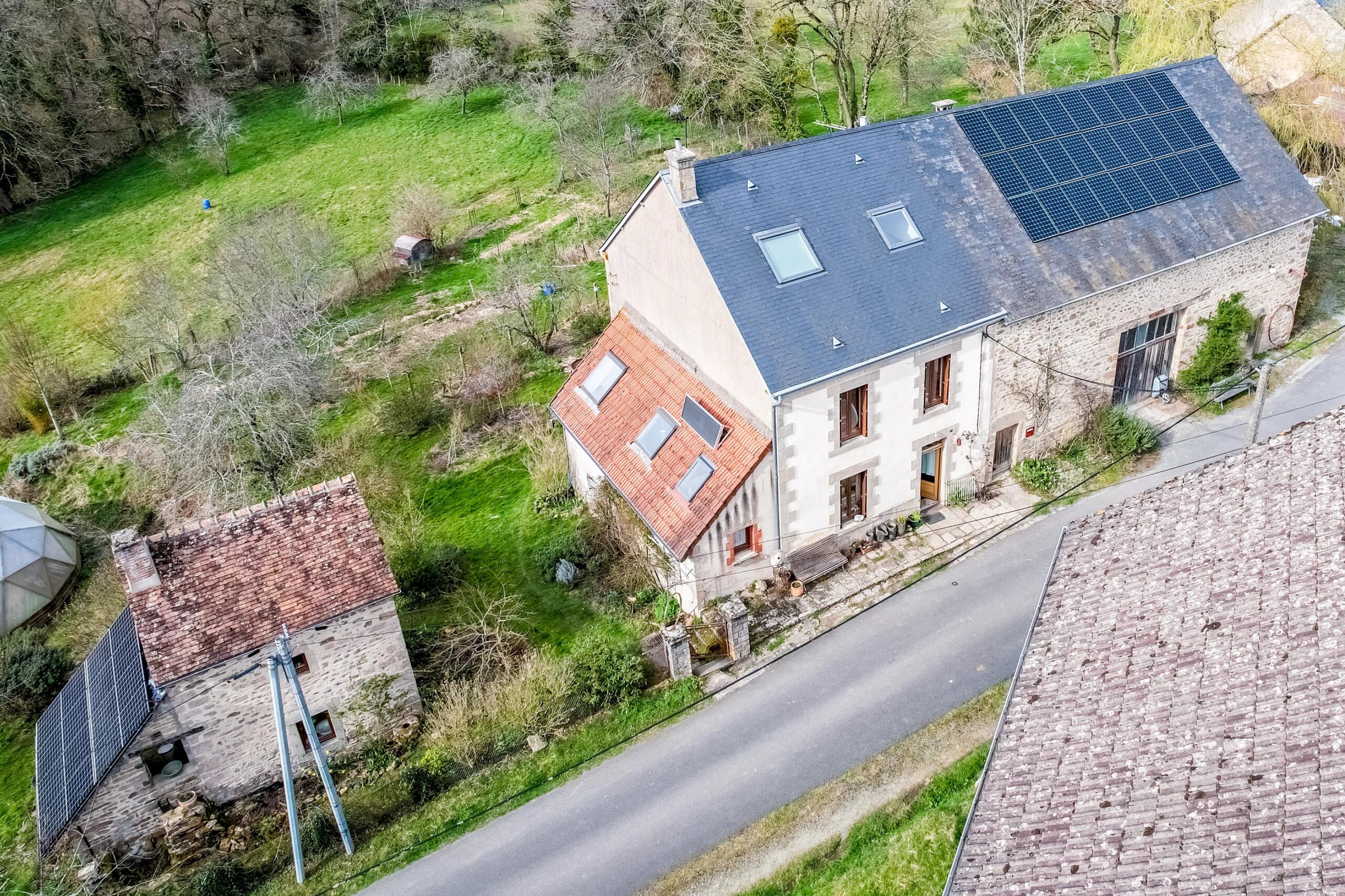 Large family home with numerous outbuildings and business potential, Limousin – France – BVI84131