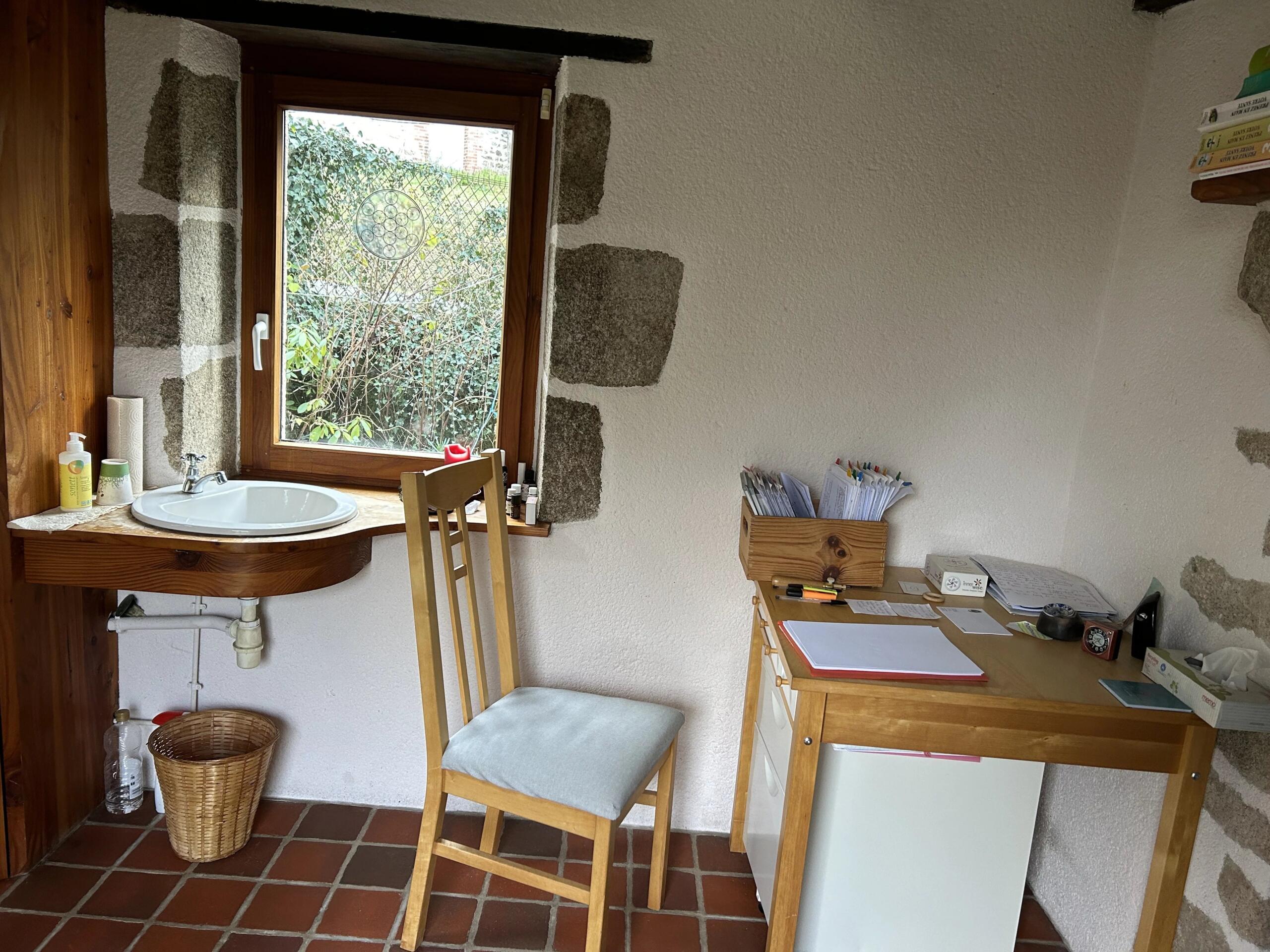 Large family home with numerous outbuildings and business potential, Limousin – France – BVI84131