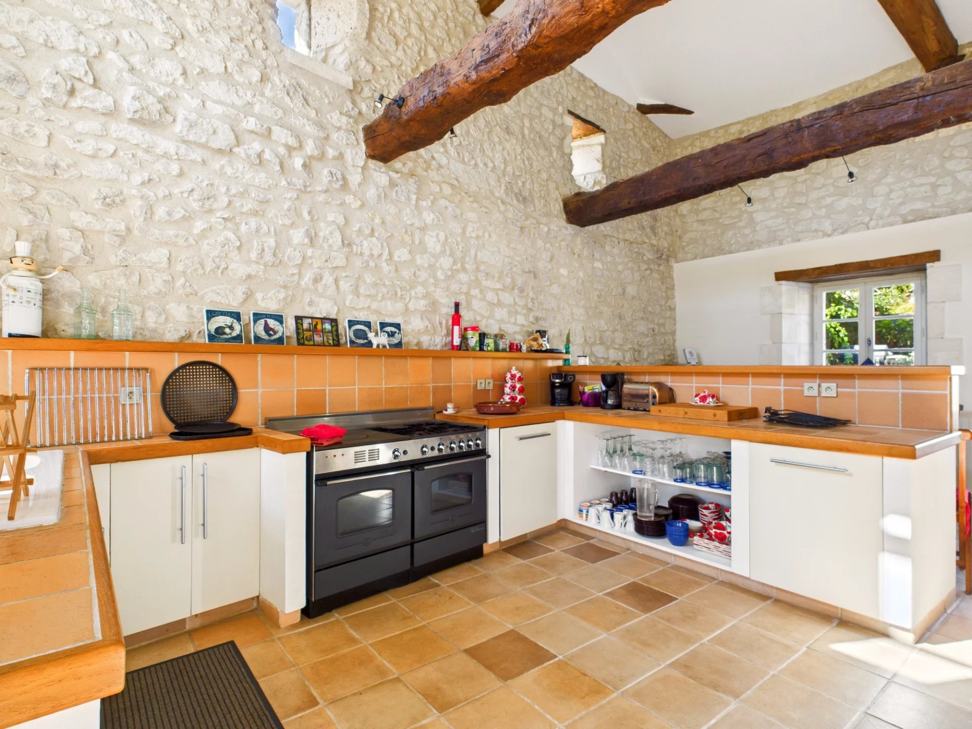 Immaculate 4-Bedroom Stone Property with Pool, Views & Land, Aquitaine – France – BVI83121