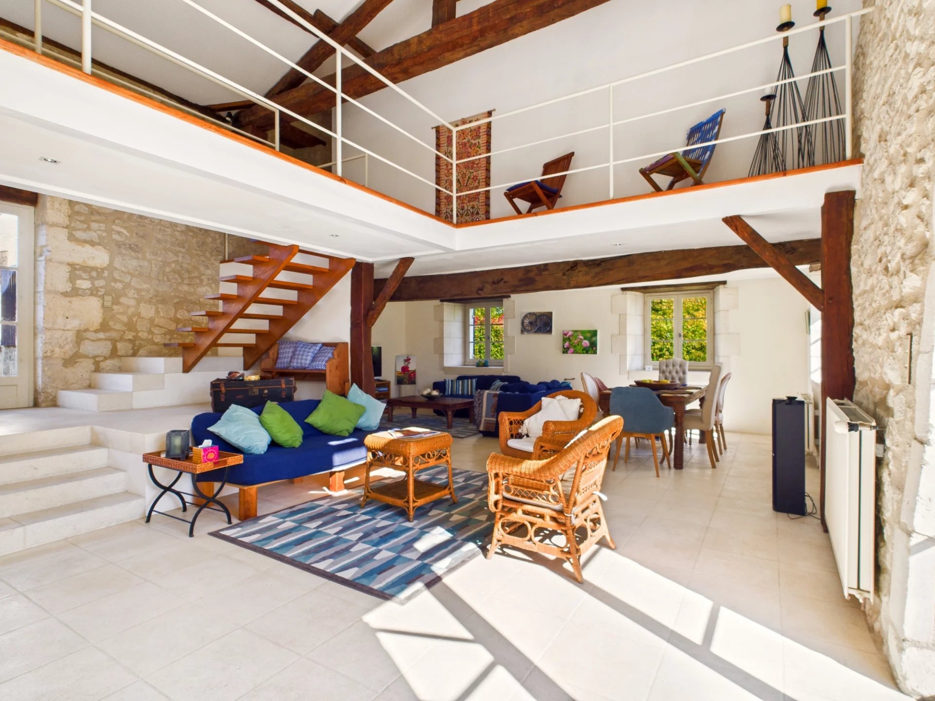 Immaculate 4-Bedroom Stone Property with Pool, Views & Land, Aquitaine – France – BVI83121