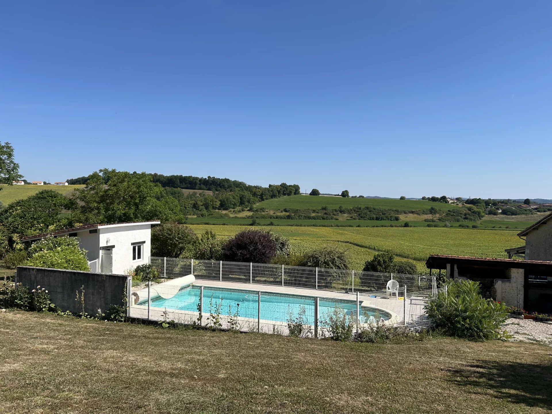 Charming Country Retreat with Pool and Barn, Poitou-Charentes – France – BVI81901