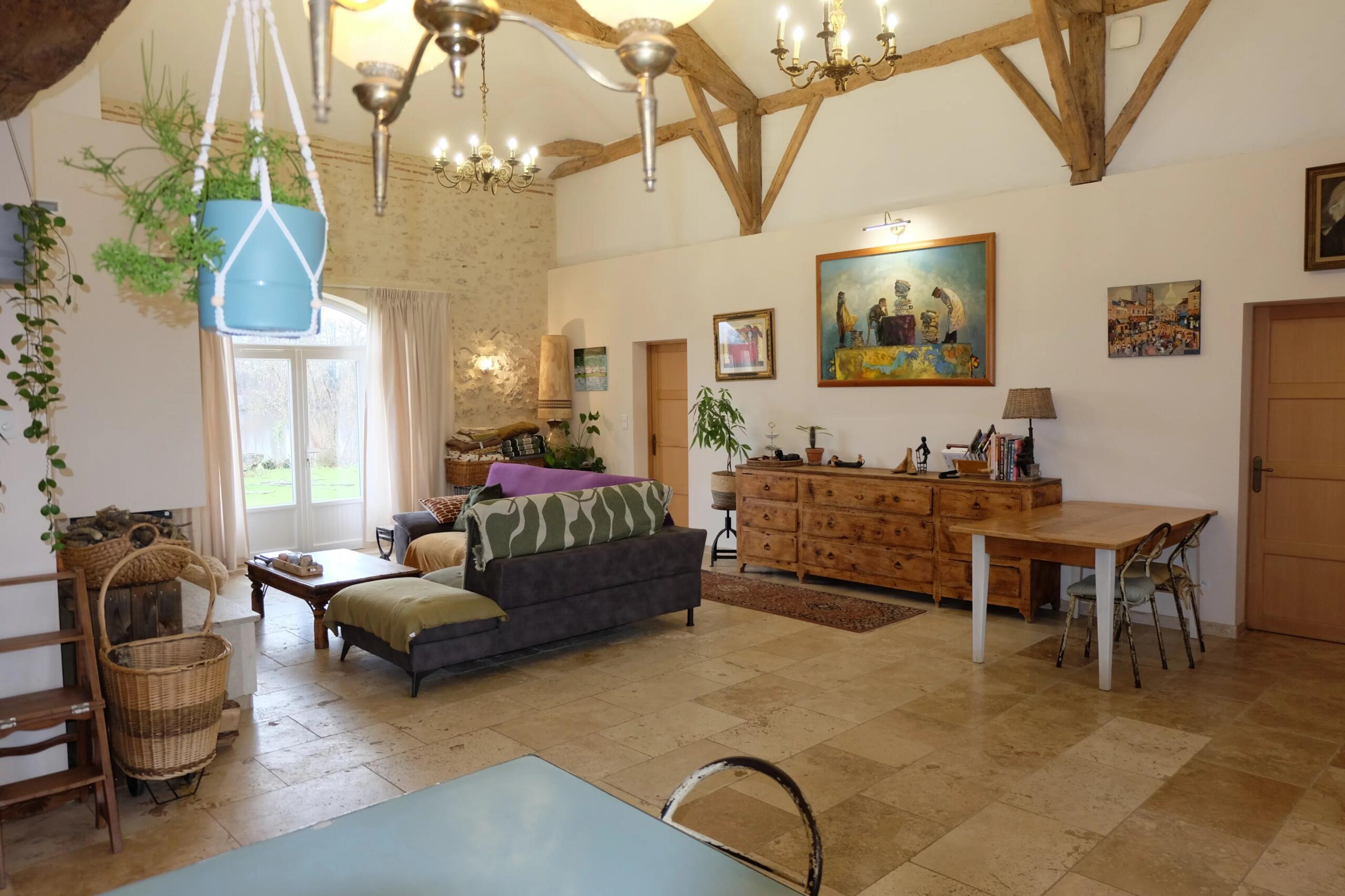 Riverside Estate with Gites on the River Lot, Aquitaine – France – BVI84106