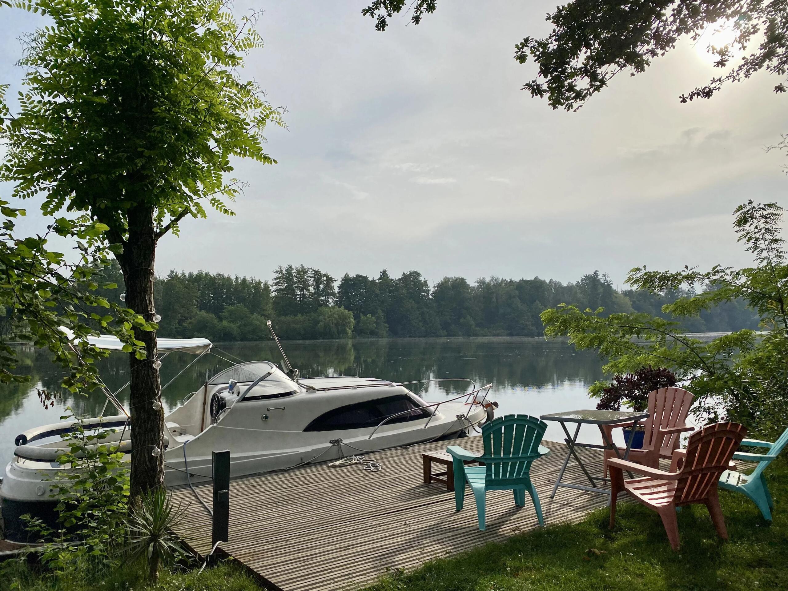 Riverside Estate with Gites on the River Lot, Aquitaine – France – BVI84106