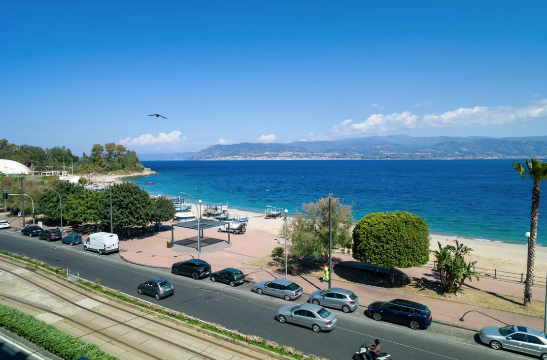 Front Line Sea View Apartment in Messina, Sicily – Spread the balance over 10 years