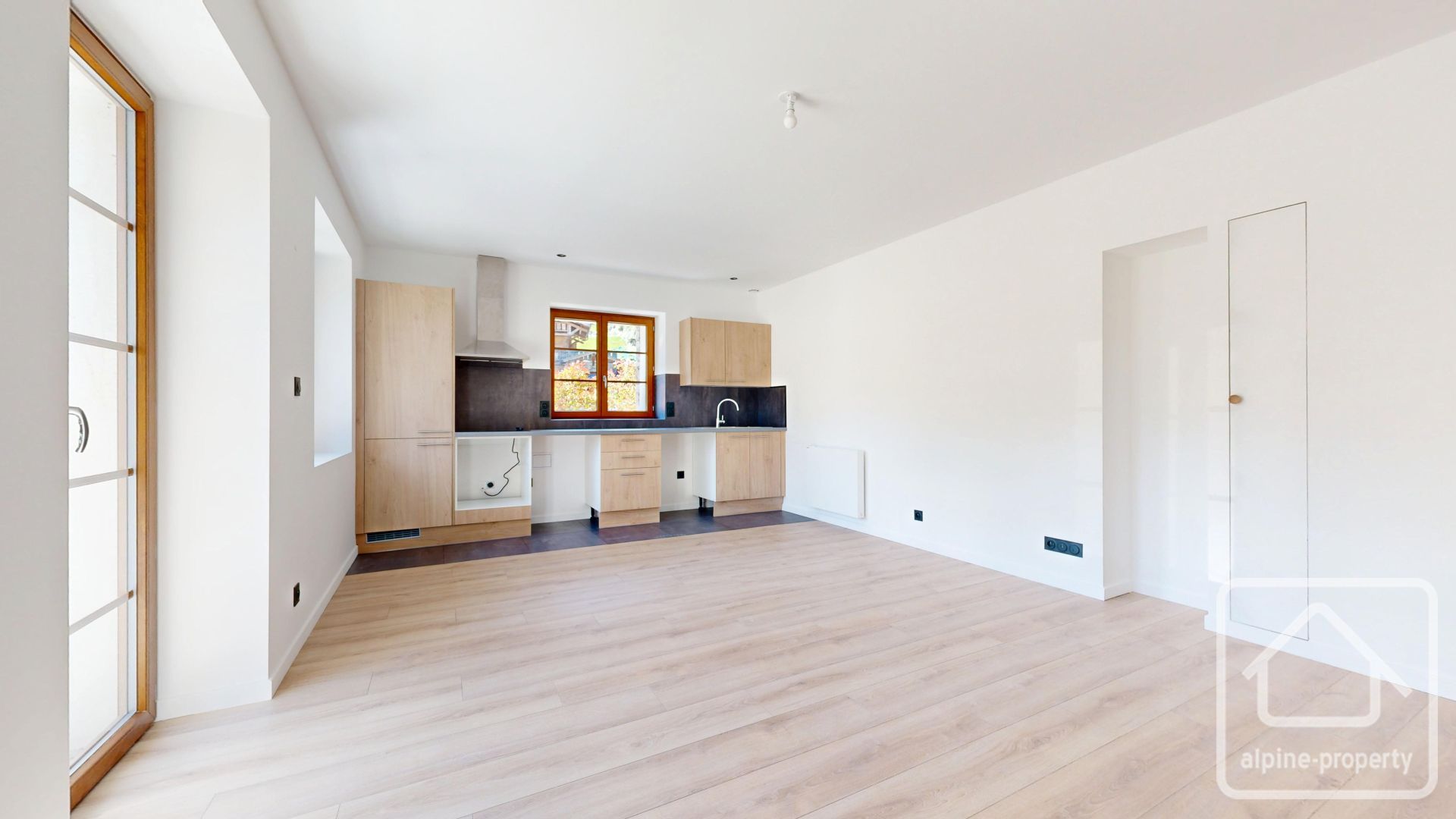 A Top-quality 2 Bedroom, 2 Bathroom Apartment With 50m2 Terrace, Parking And Cave. – APTCLOSFLORINE101