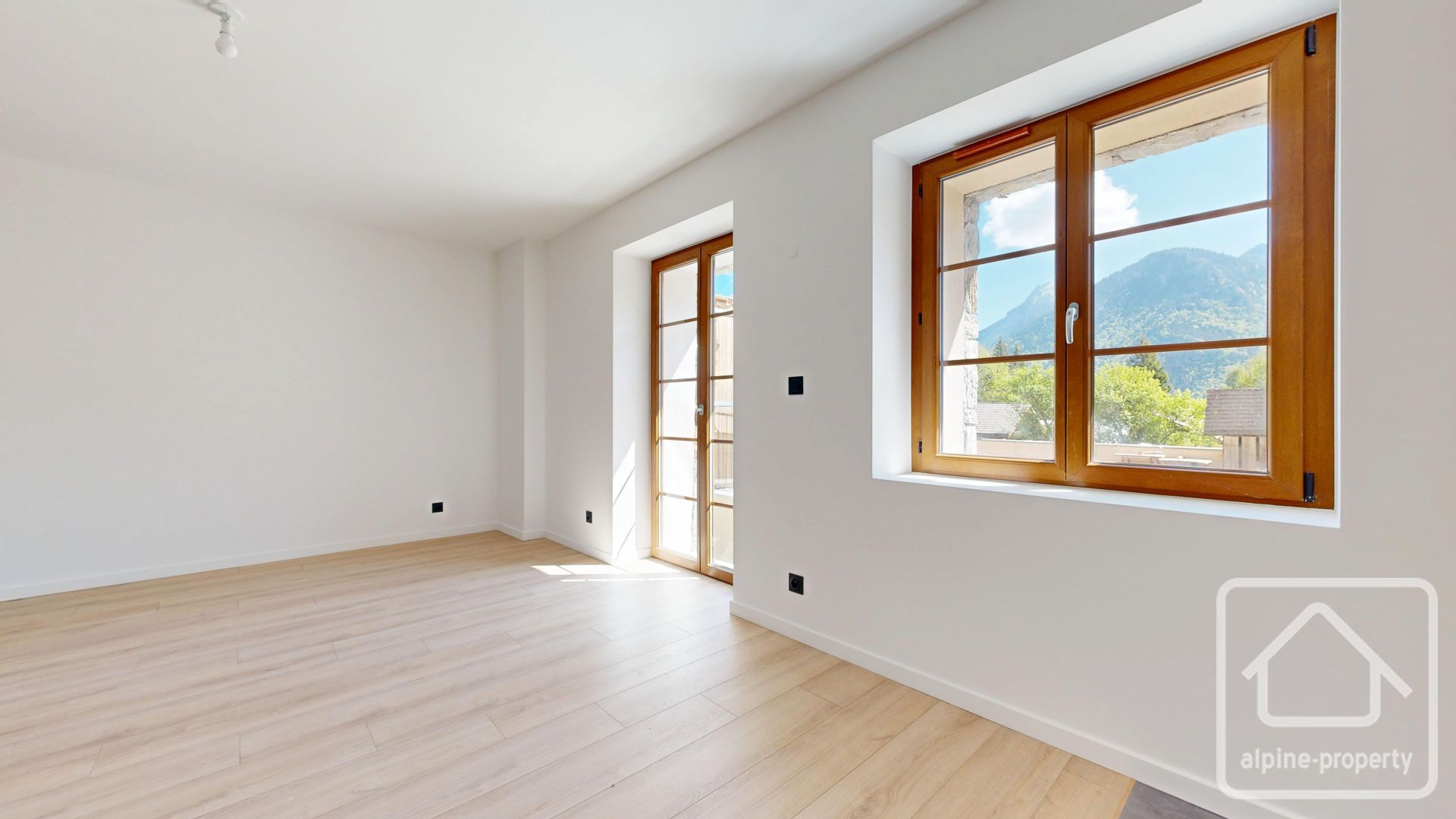 A Top-quality 2 Bedroom, 2 Bathroom Apartment With 50m2 Terrace, Parking And Cave. – APTCLOSFLORINE101