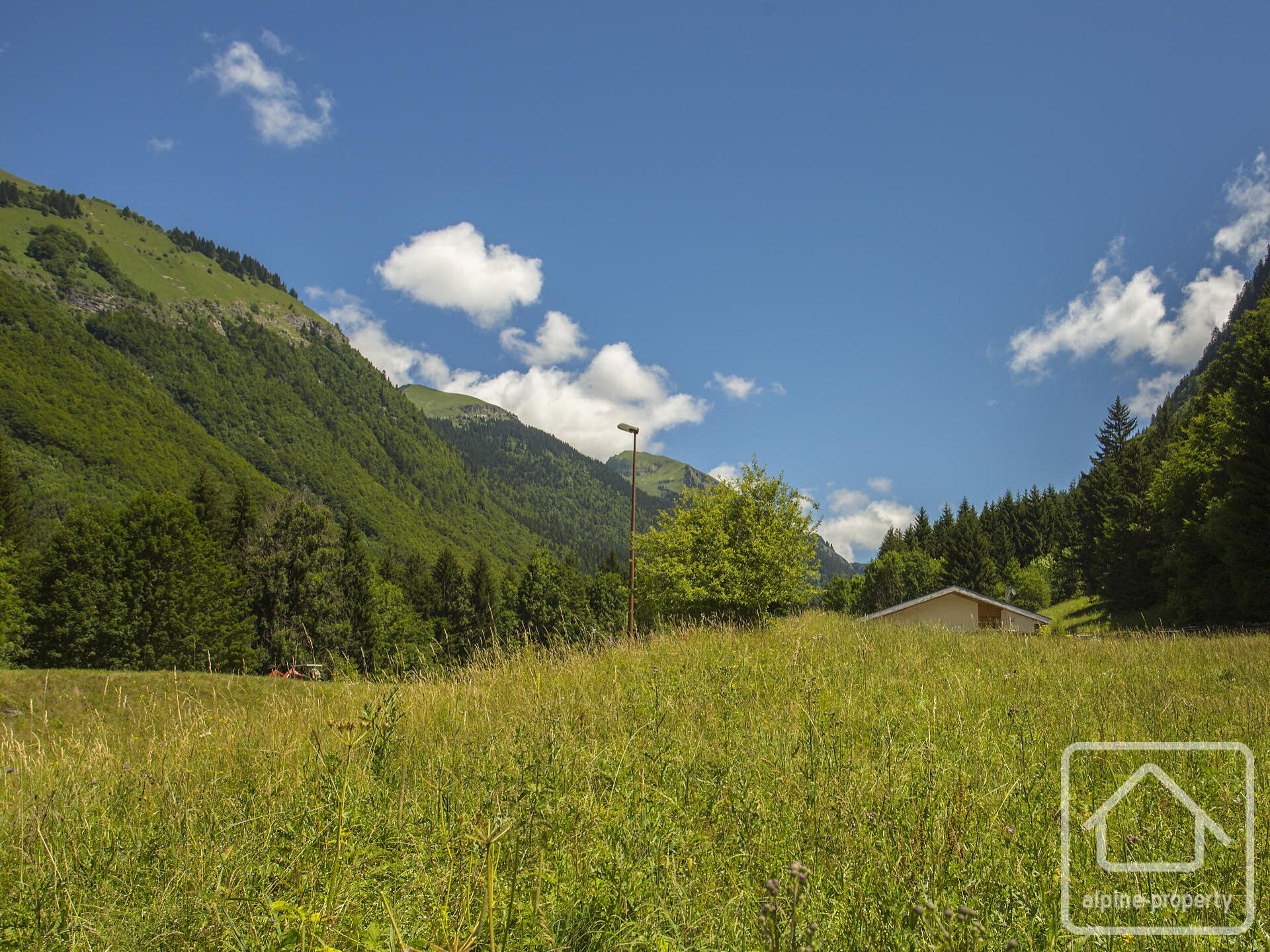 4 Bedroom Apartments In A Super Programme Of Only 19 New-build Apartments, On The Ski Bus Route And Within Easy Walking Distance Of Montriond Village Centre – LALPEET5