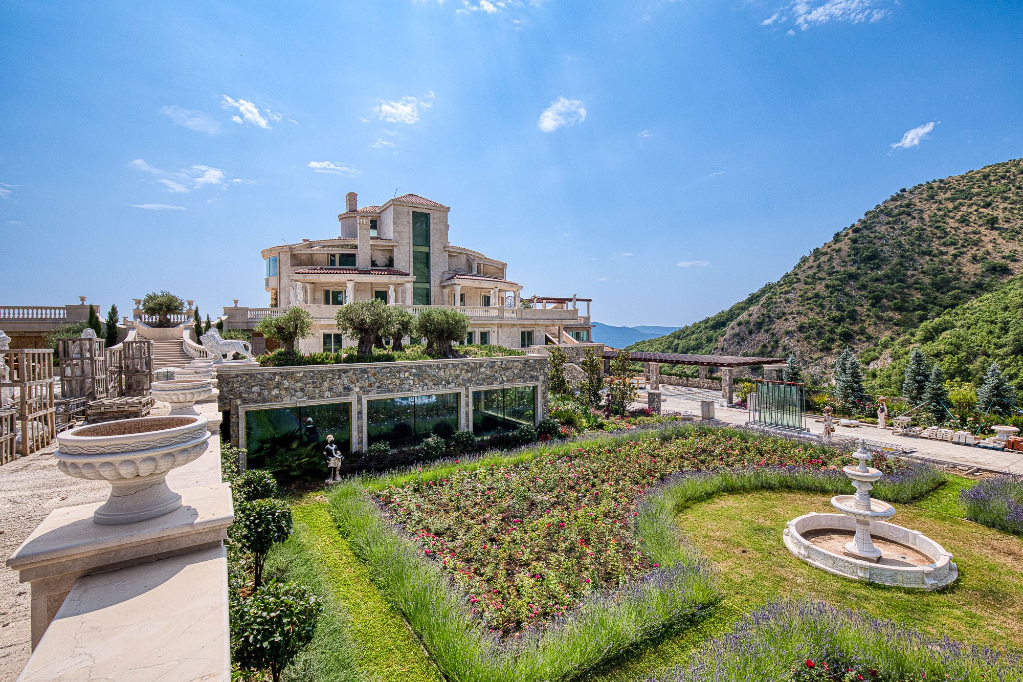 World-Class Coastal Villa – Adriatic Elegance & Privacy