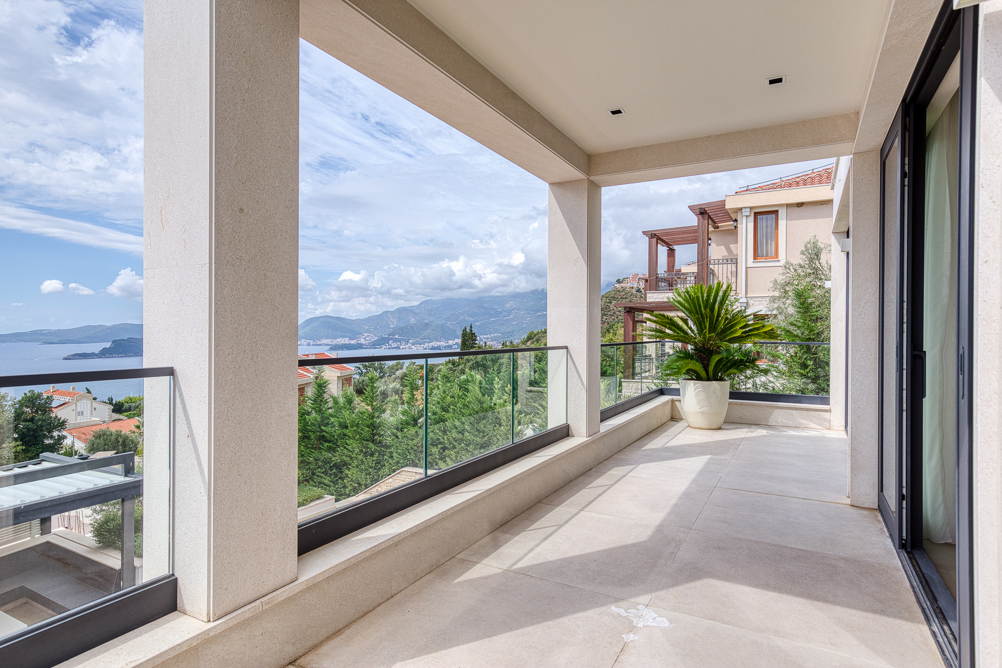 Exclusive Villa in Blizikuće, near Sveti Stefan