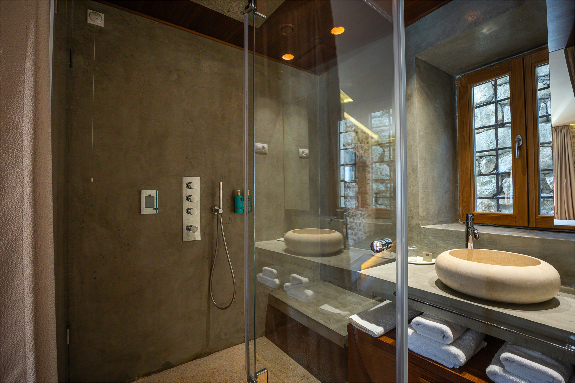 Luxury Villa with Panoramic Sea View – Elegance and Comfort Combined