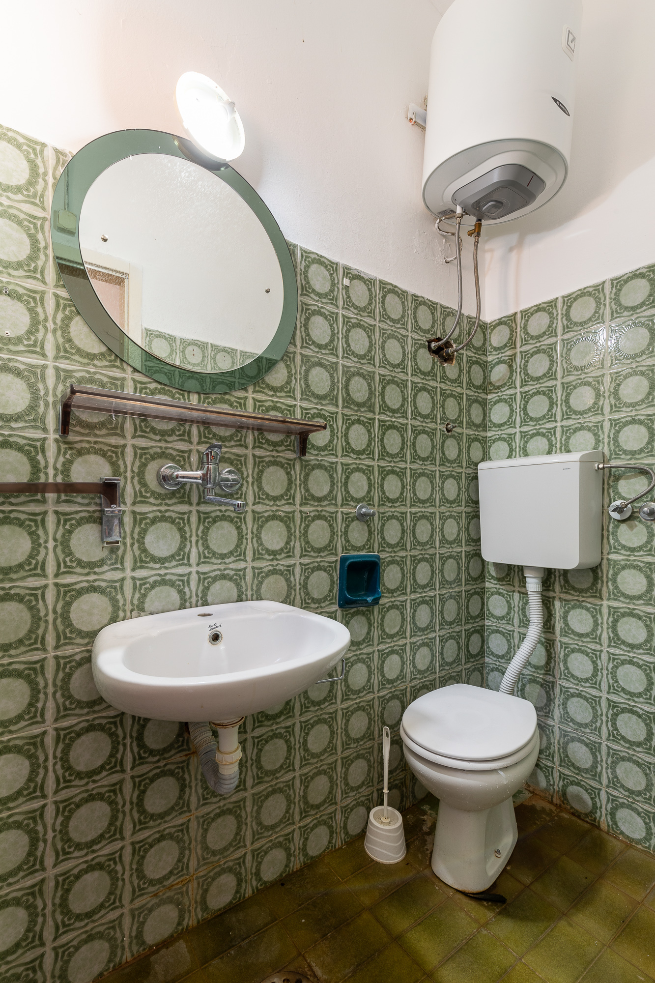 House for sale in Pržno, near Sveti Stefan – prime location.