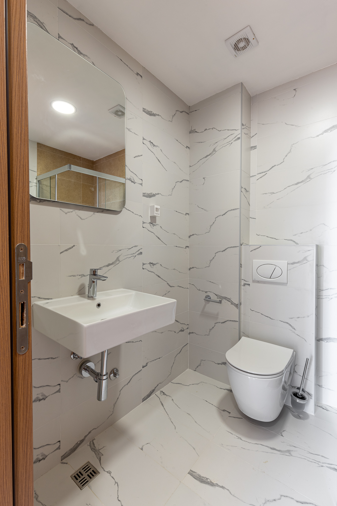 For Sale – Modern One-Bedroom Apartment in Budva