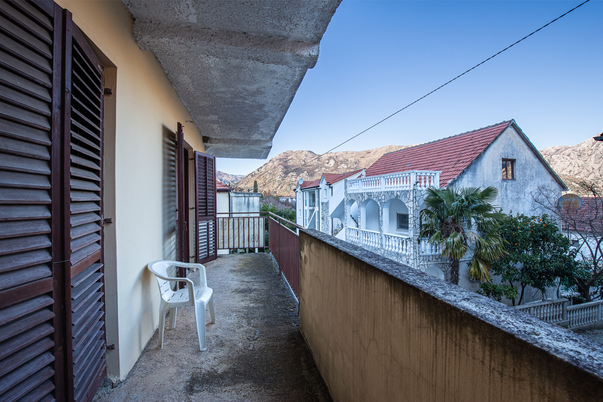 HOUSE FOR SALE – 270 m² – EXCEPTIONAL OPPORTUNITY IN PRČANJ!