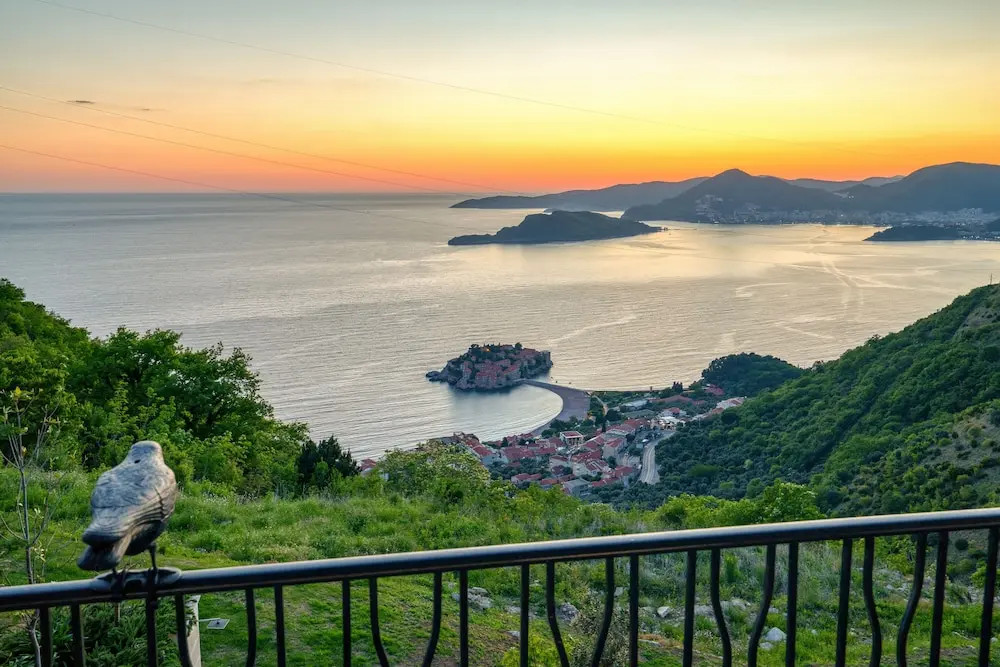 3-Bedroom Apartment, 90 m², Blizikuće — Sea View of Sveti Stefan