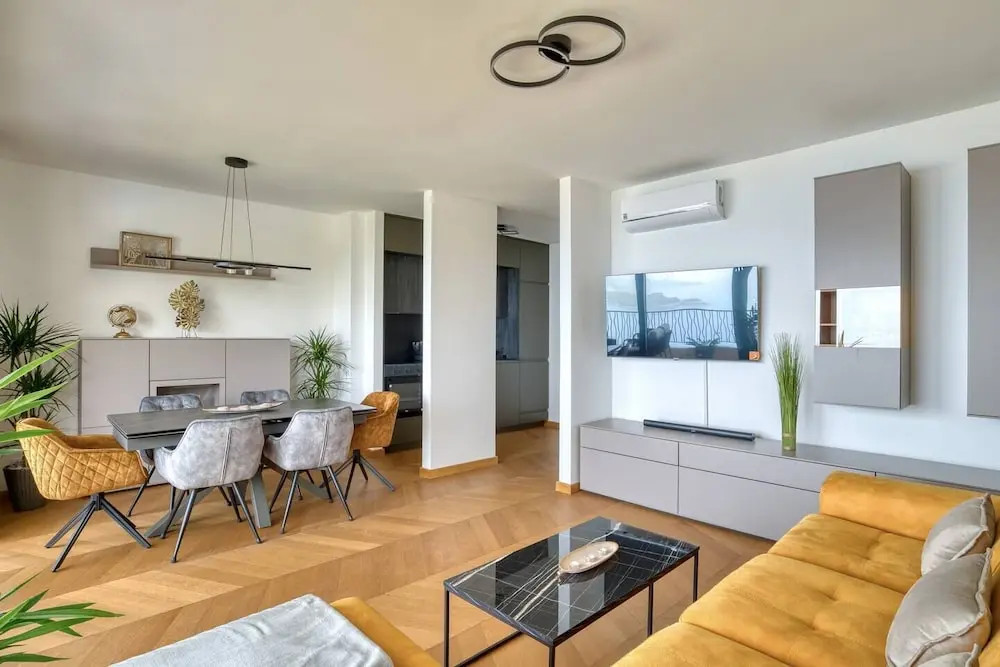 3-Bedroom Apartment, 90 m², Blizikuće — Sea View of Sveti Stefan