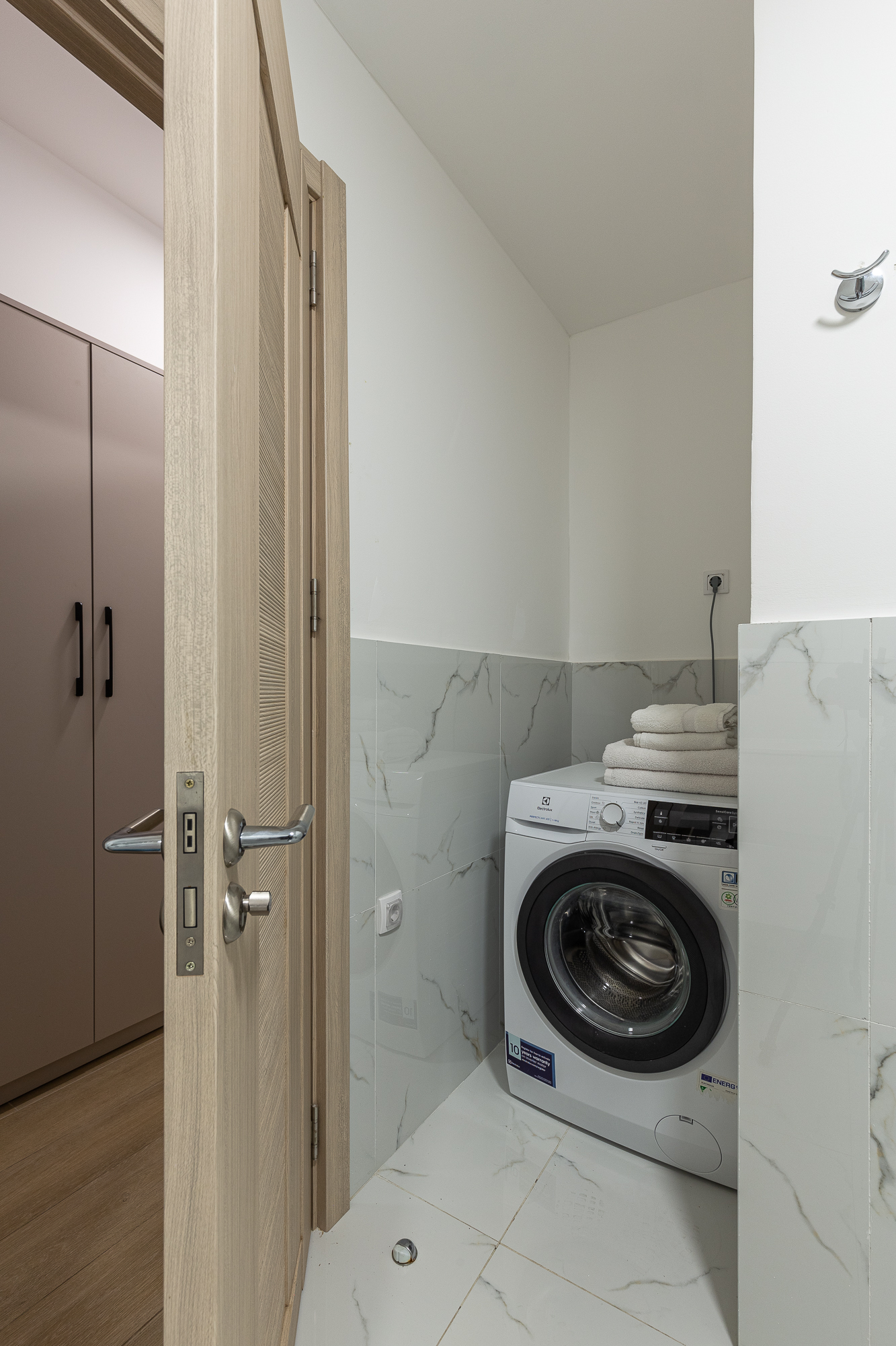 One-Bedroom Apartment in Bečići – Fully Furnished!