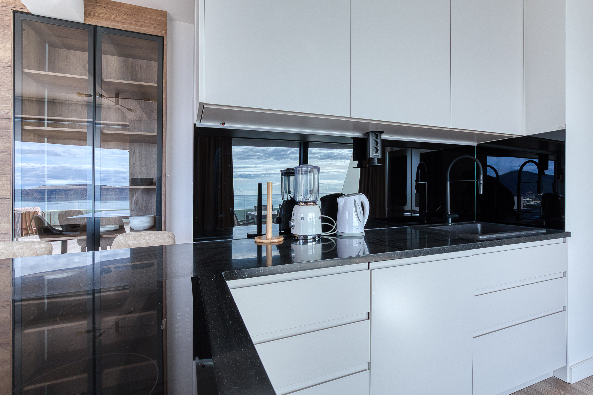 For sale: an exclusive, fully furnished luxury apartment with a spacious terrace.