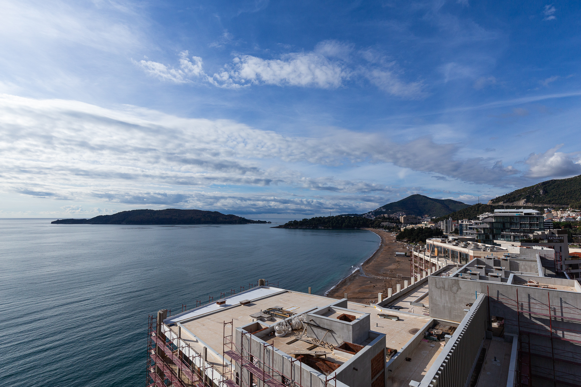 For sale: an exclusive, fully furnished luxury apartment with a spacious terrace.