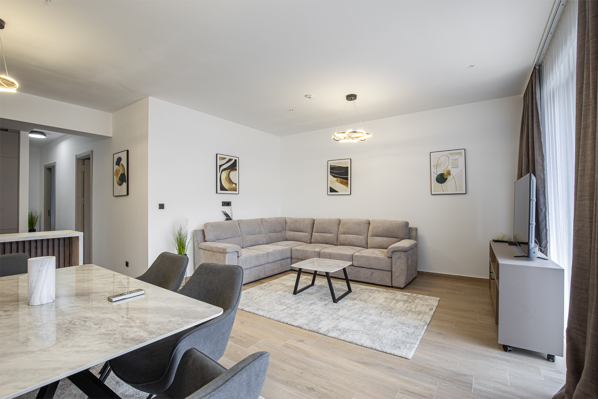 Apartment on the 1st floor, 81 m², with 2 bedrooms and 2 bathrooms