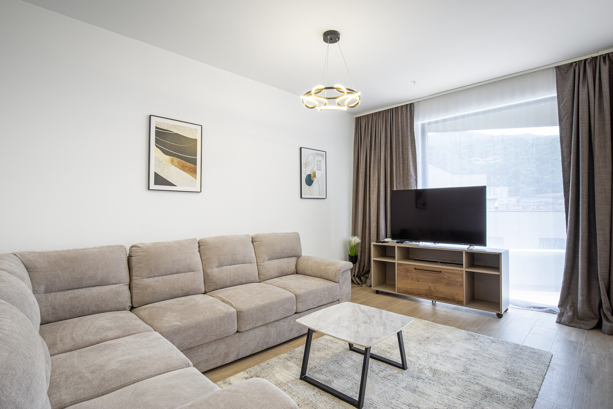 Apartment on the 1st floor, 81 m², with 2 bedrooms and 2 bathrooms