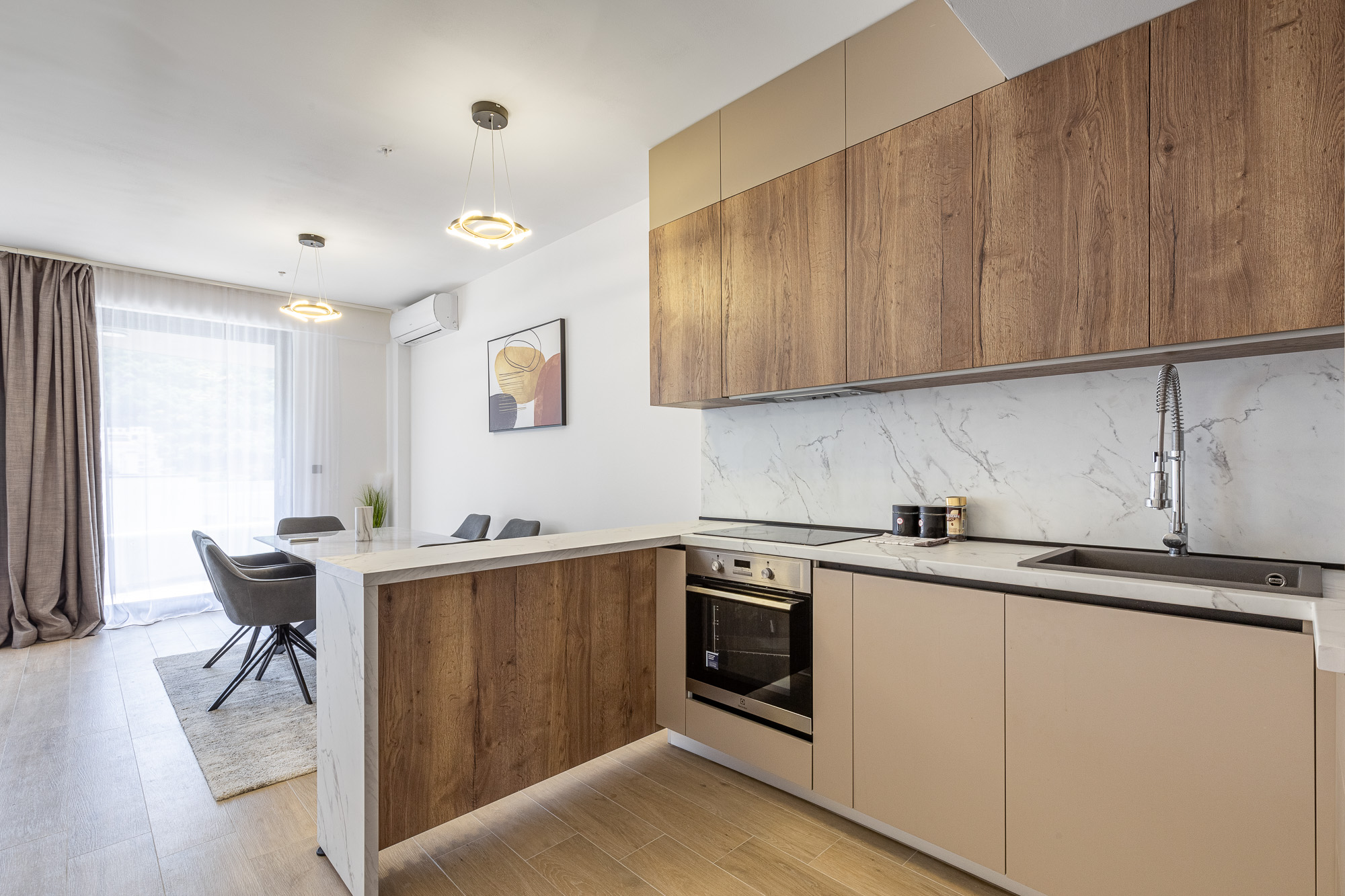 Apartment on the 1st floor, 81 m², with 2 bedrooms and 2 bathrooms