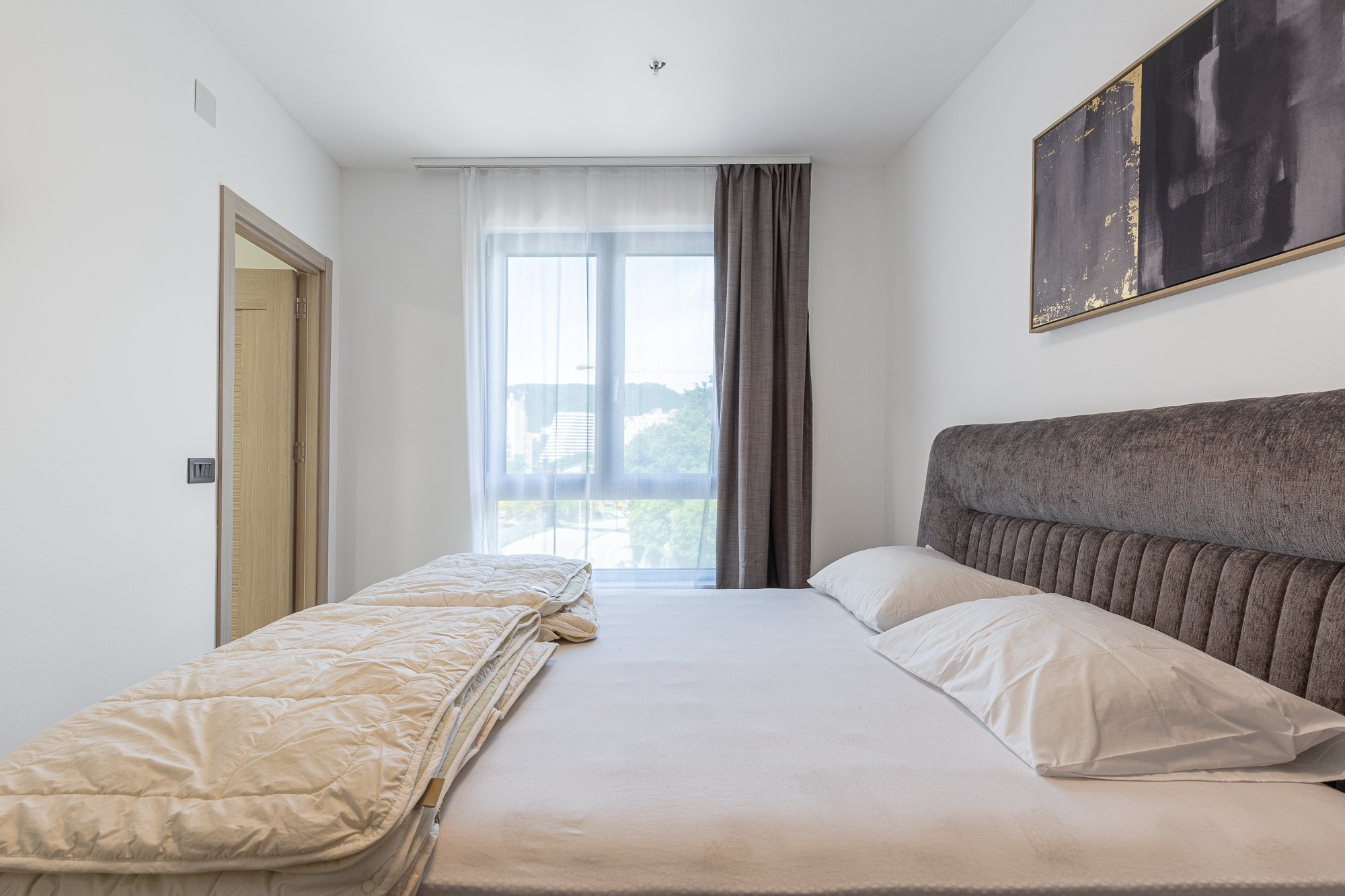 Apartment on the 2nd floor, 81 m², with 2 bedrooms and 2 bathrooms