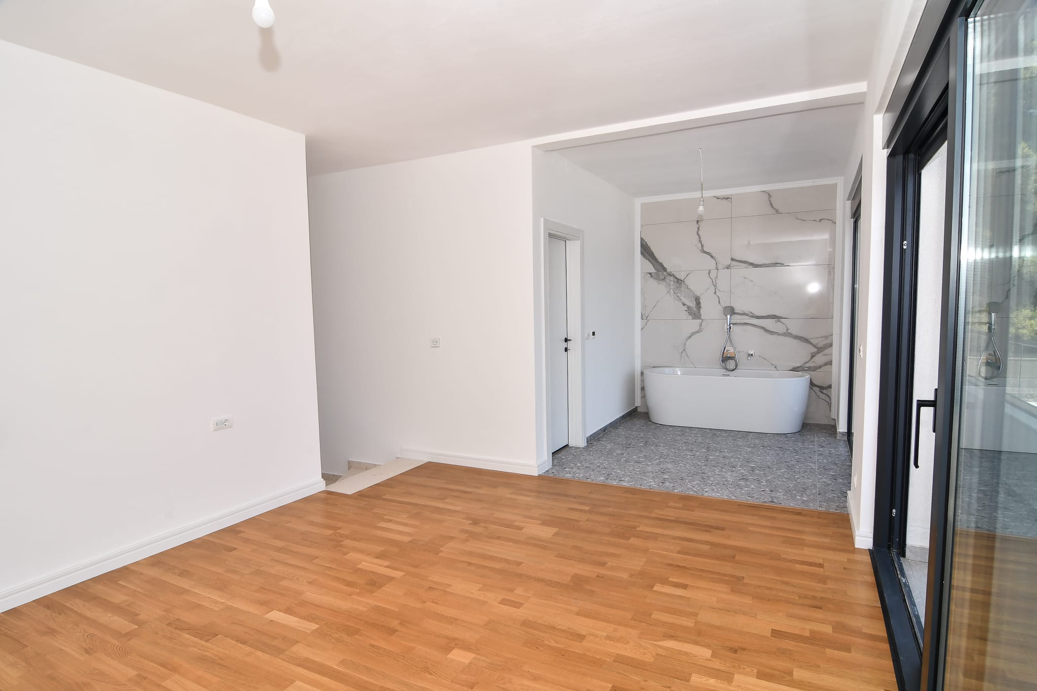 Luxury Newly Built Villa with Panoramic Sea Views – Budva