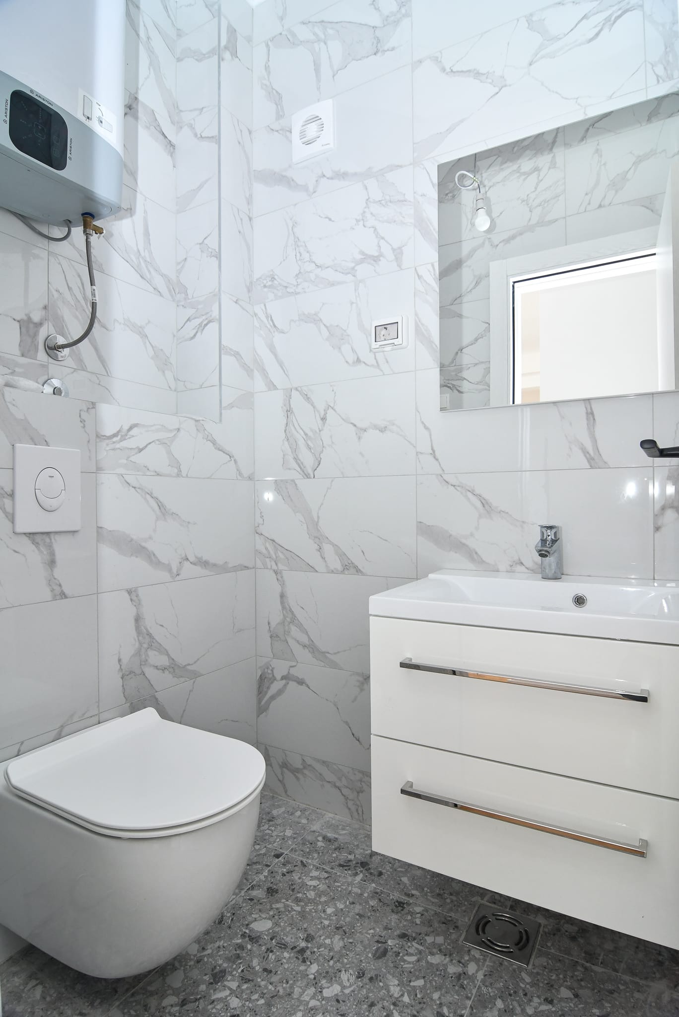 Luxury Newly Built Villa with Panoramic Sea Views – Budva