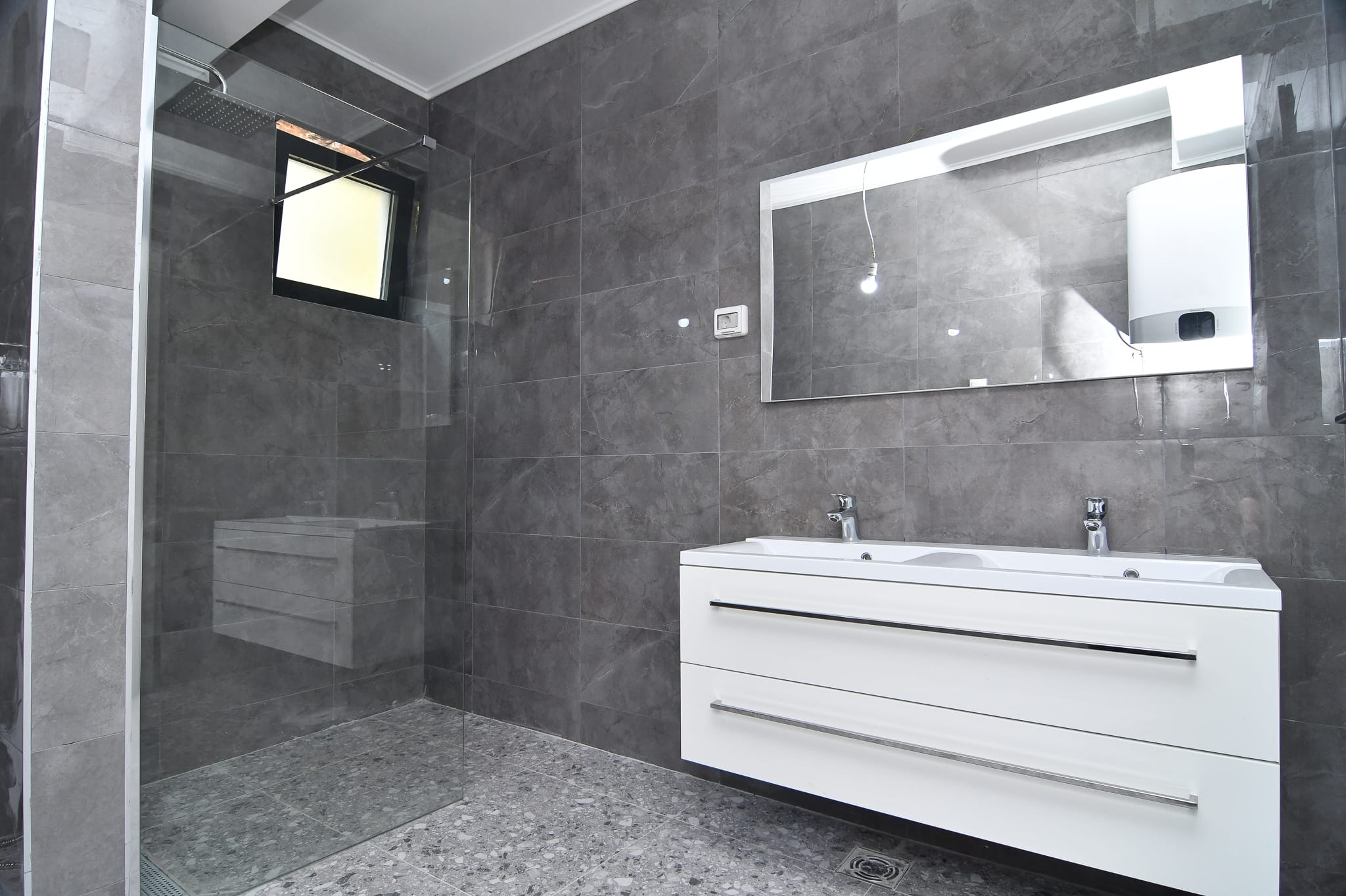 Luxury Newly Built Villa with Panoramic Sea Views – Budva