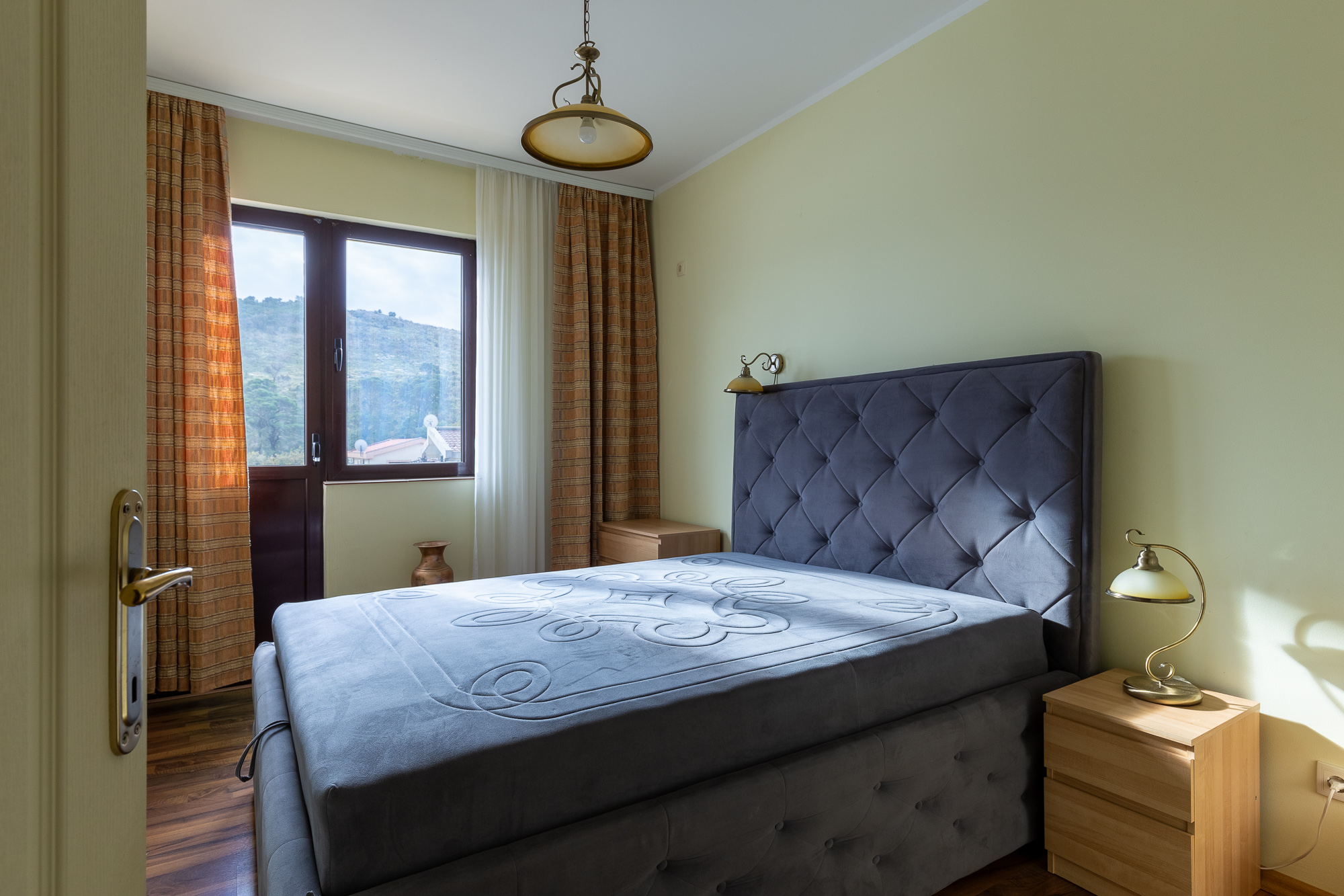 One-bedroom apartment in a prime location in Sutomore