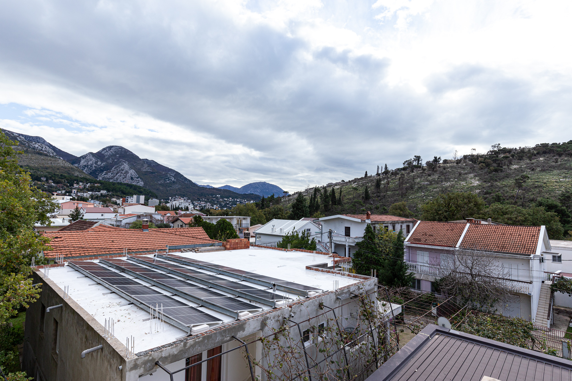 One-bedroom apartment in a prime location in Sutomore