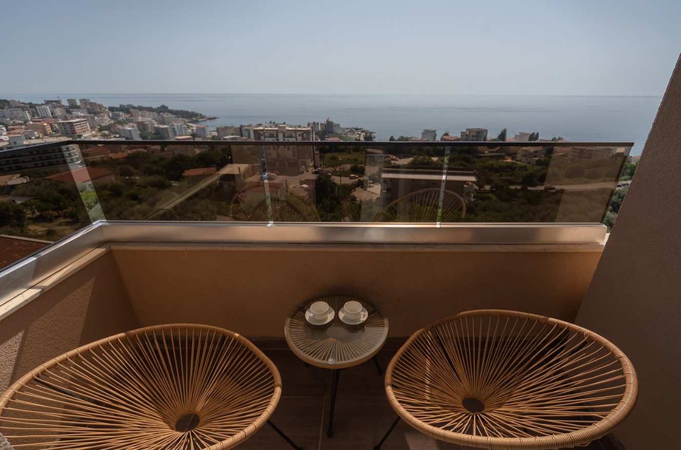 FOR SALE / PARTNERSHIP – HOTEL IN A PRIME LOCATION