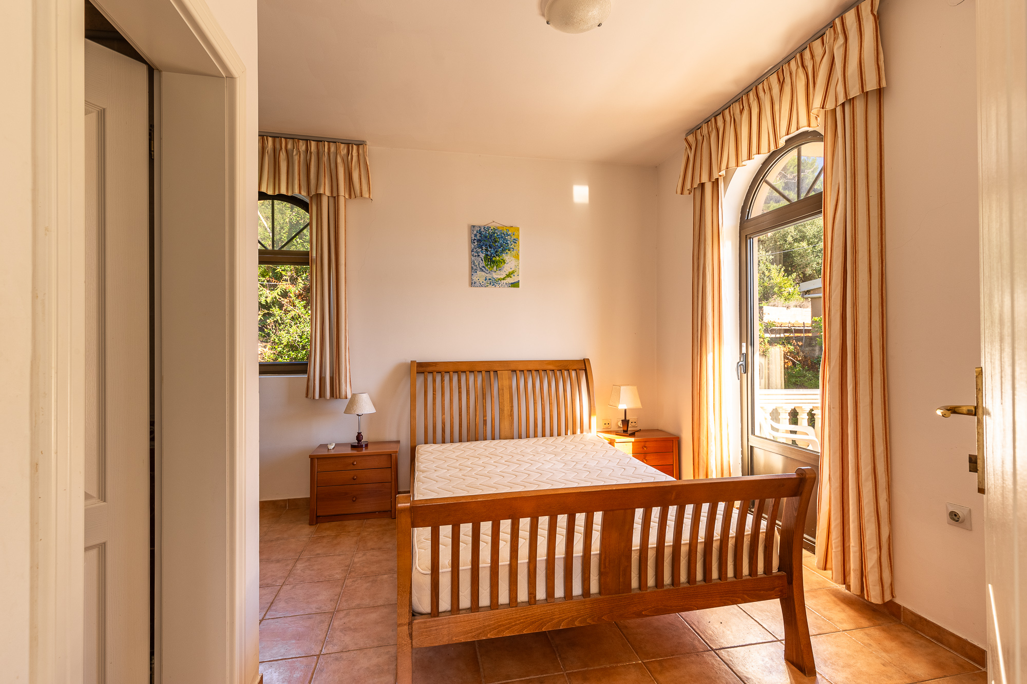 Cozy Seafront Apartment in Bigovo — with Terrace and Stunning Sea View