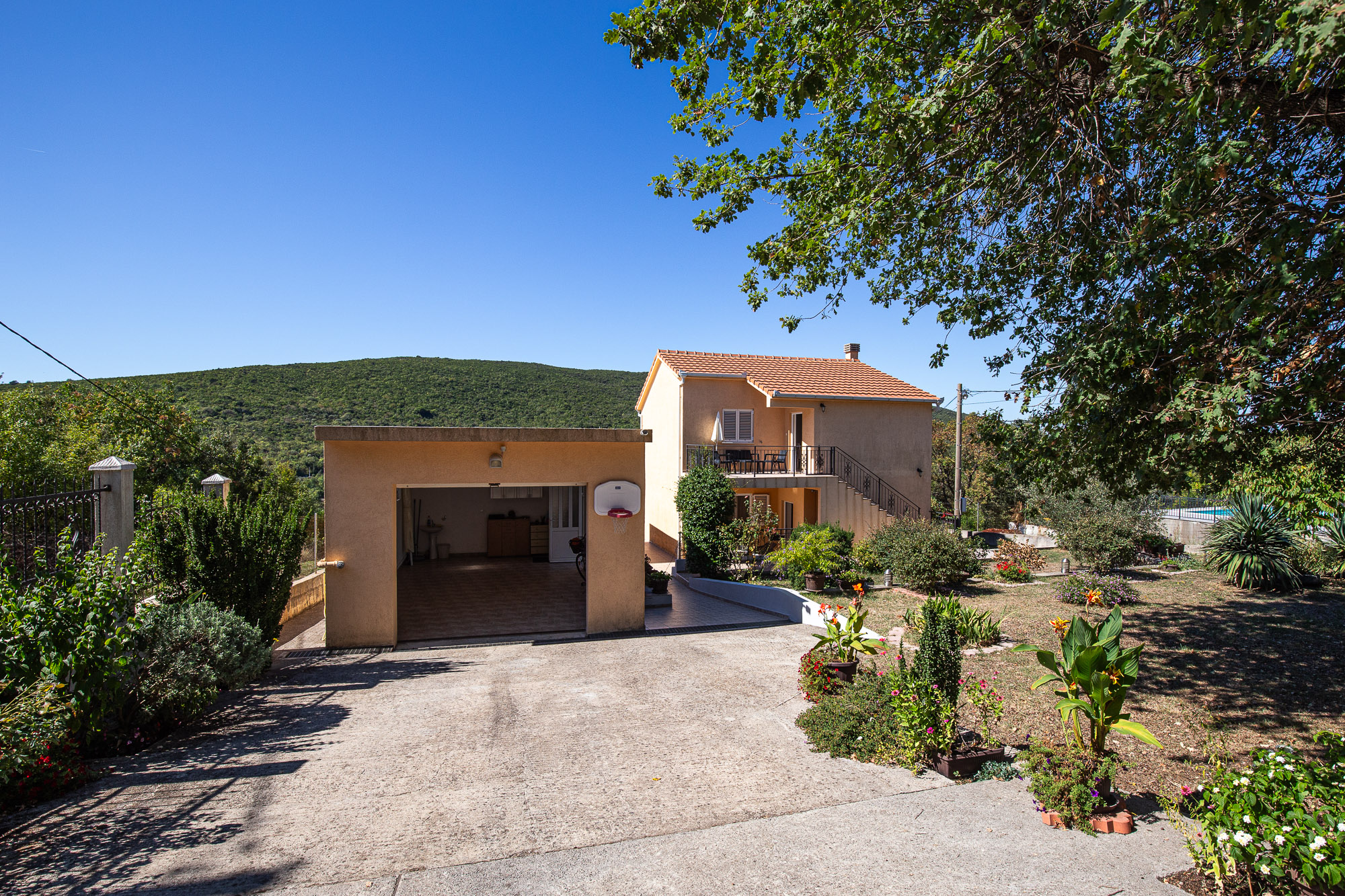 House in Kovači, Kotor