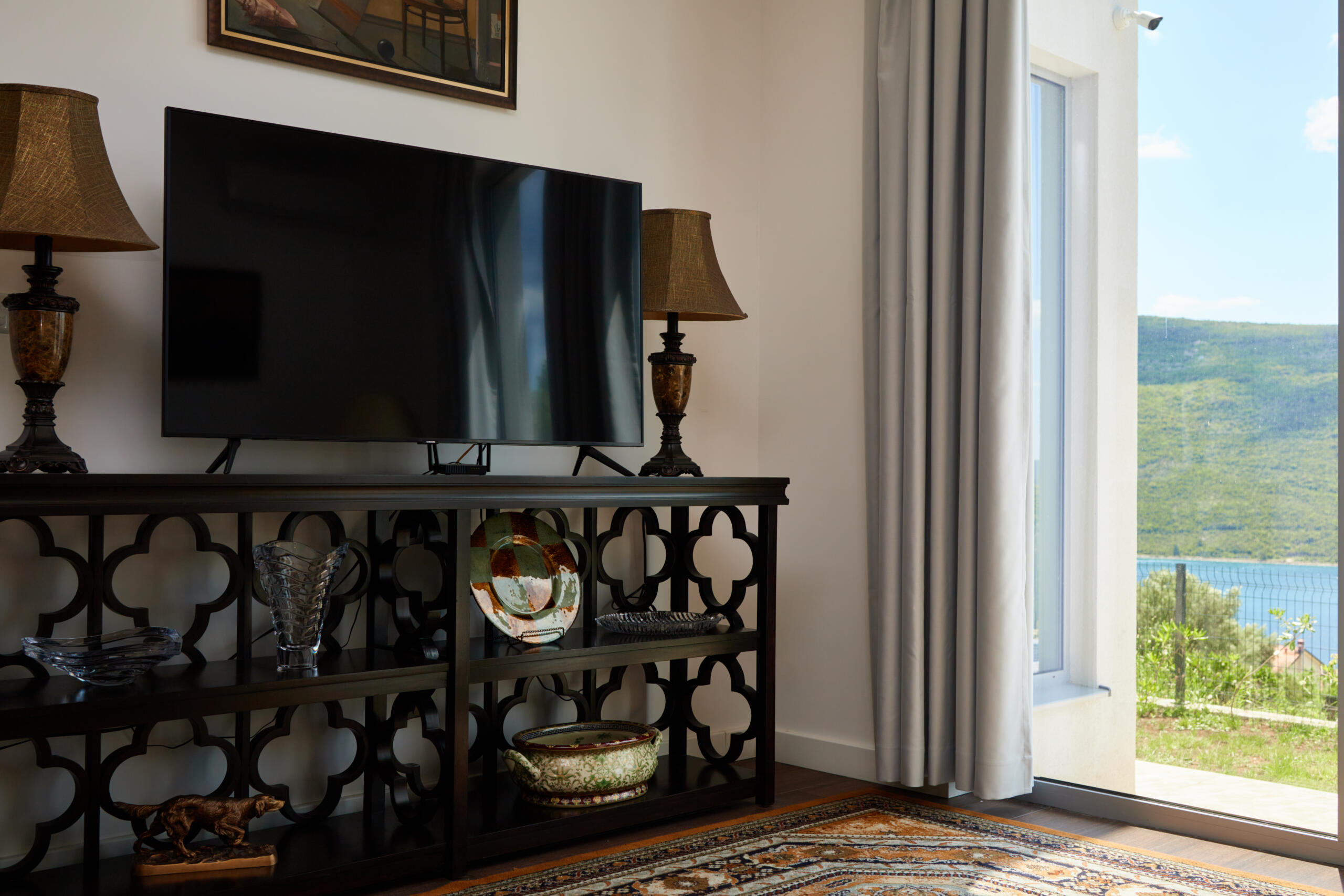 Spacious house in Kumbor with a total area of 335 m²