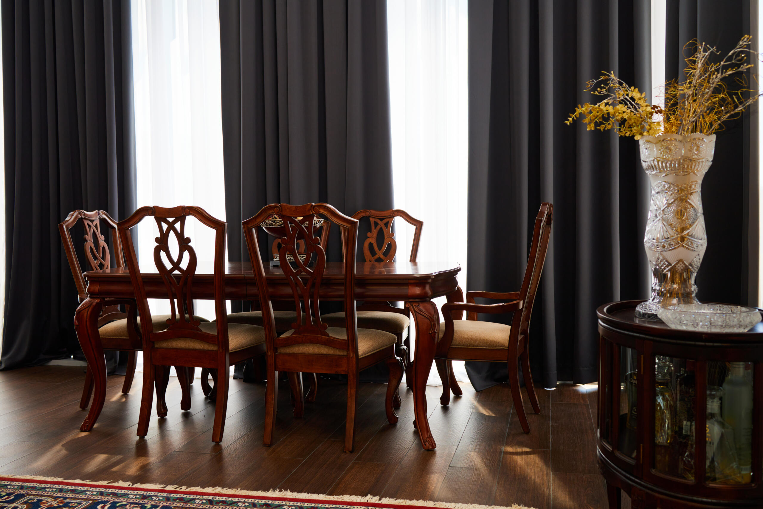 Spacious house in Kumbor with a total area of 335 m²