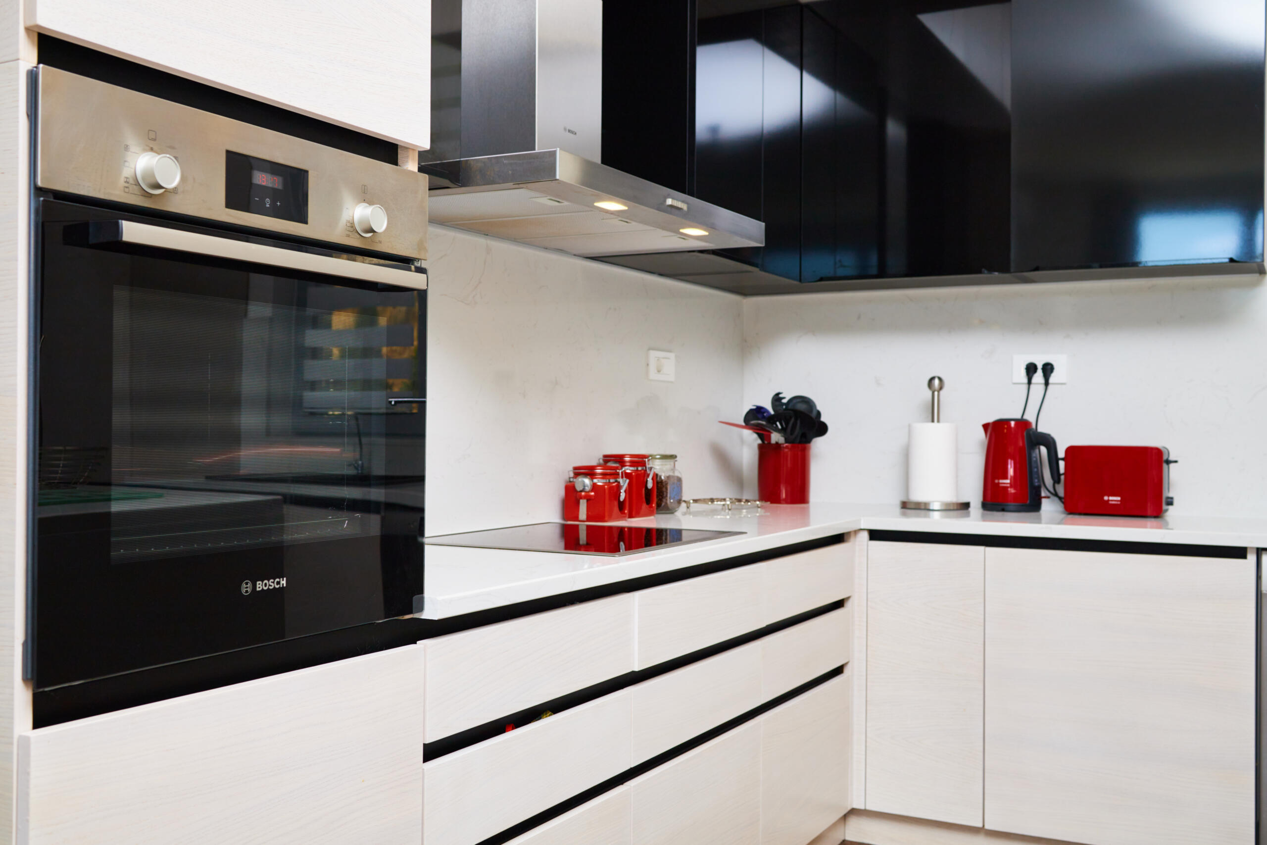 Spacious house in Kumbor with a total area of 335 m²